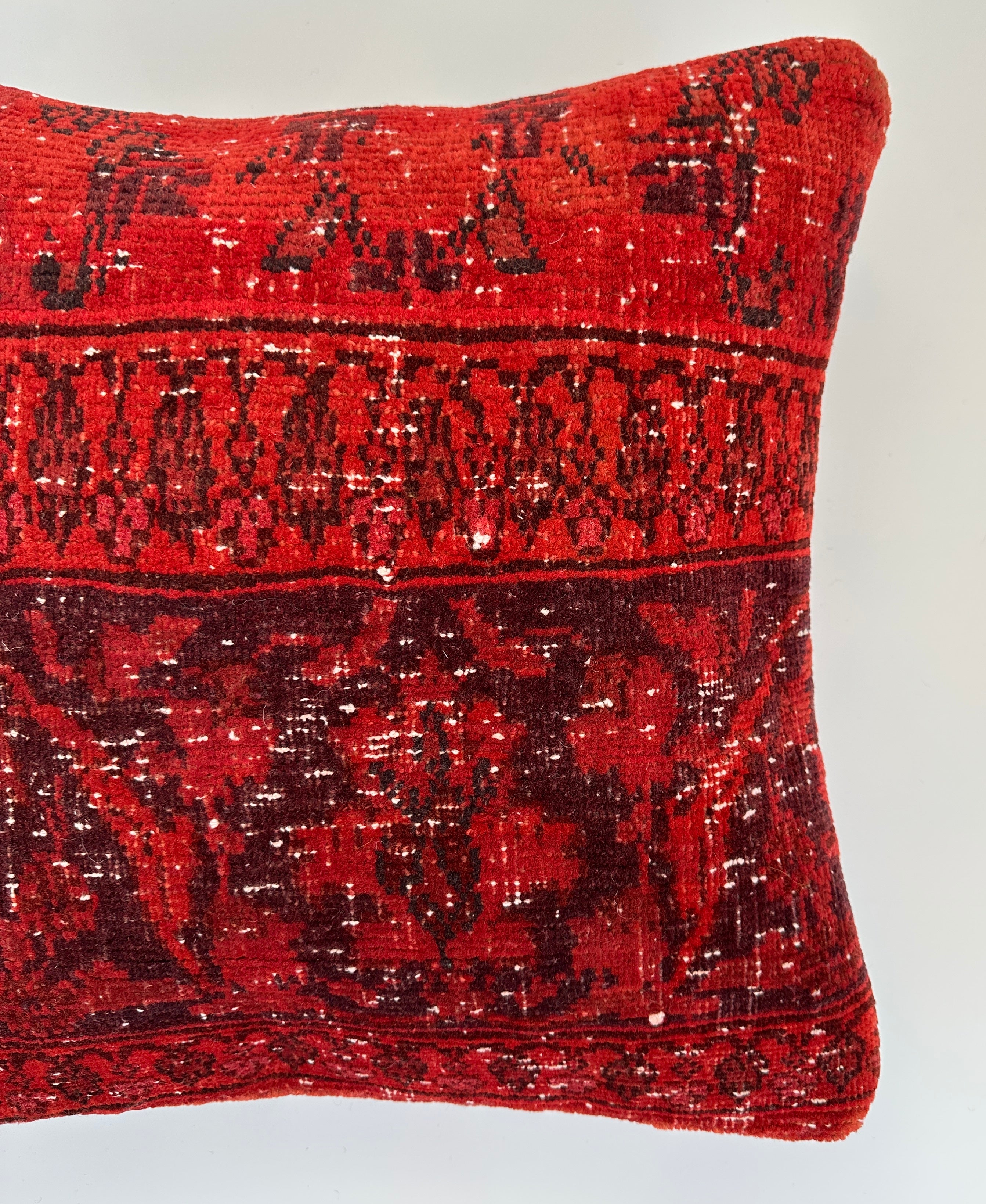 Red Carpet Cushion Cover 16''x16'' / 40x39 CM