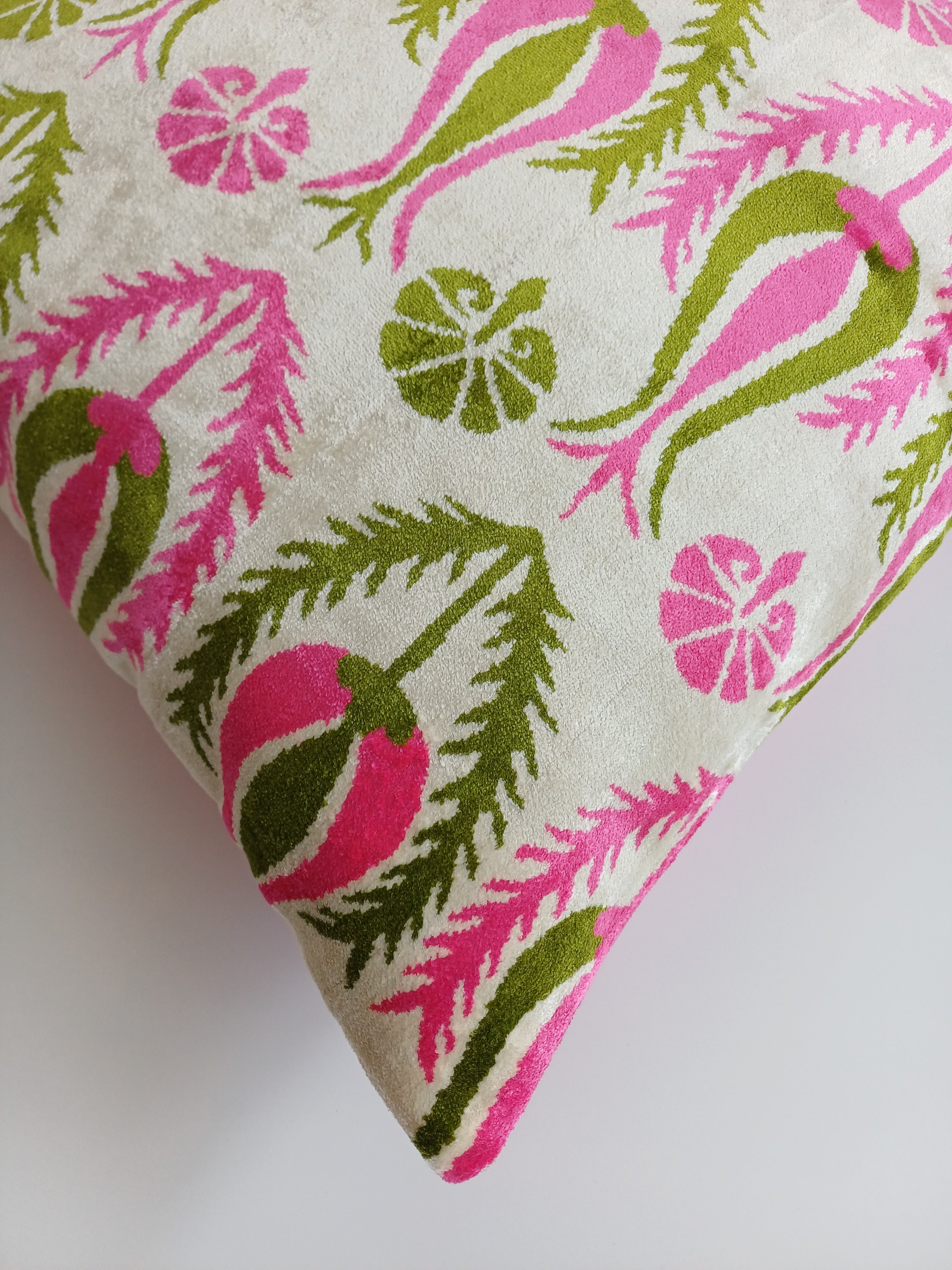 Pink Silk Velvet Tulip Cushion Cover 16''x16'' / 40x40 CM