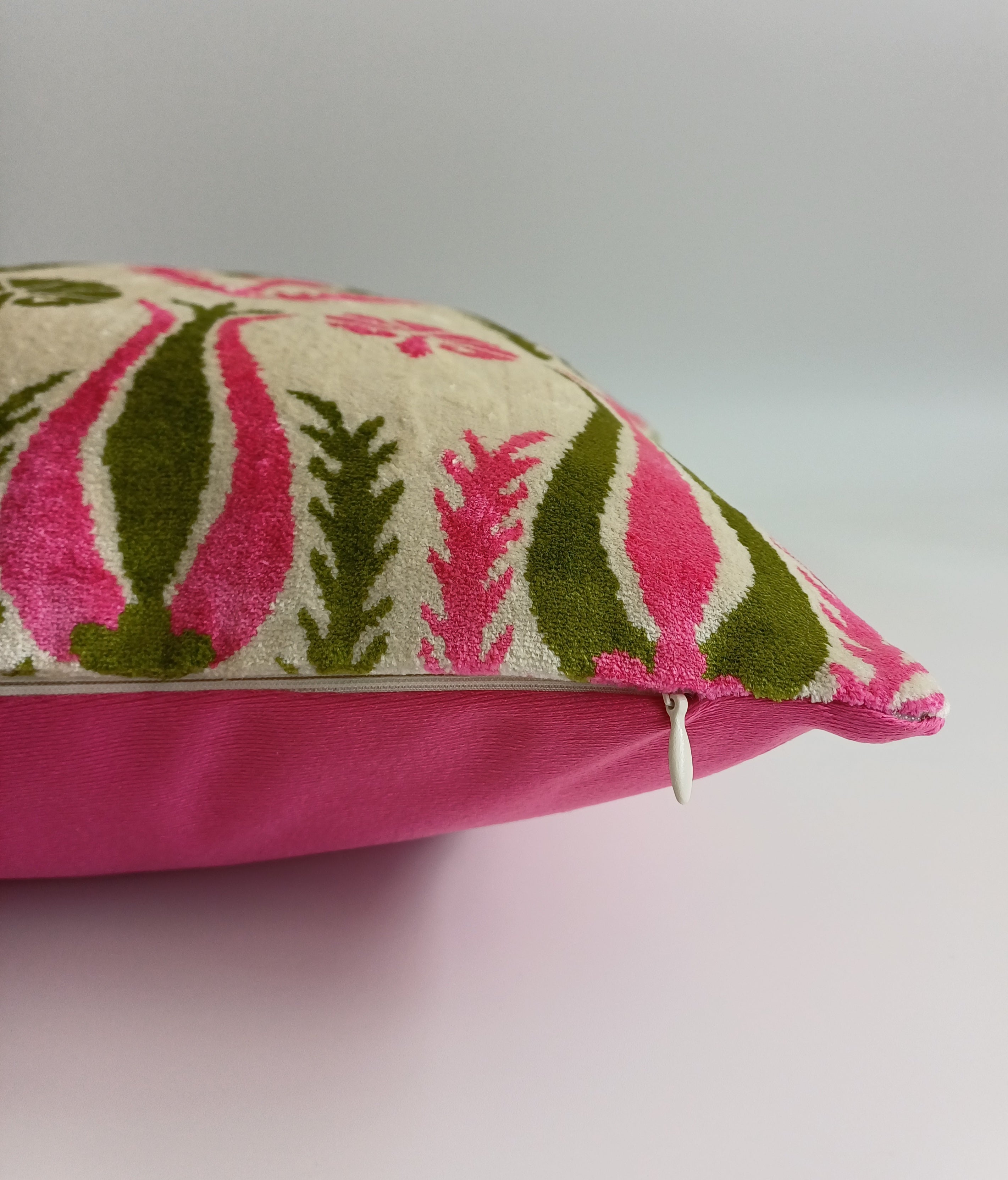 Pink Silk Velvet Tulip Cushion Cover 16''x16'' / 40x40 CM