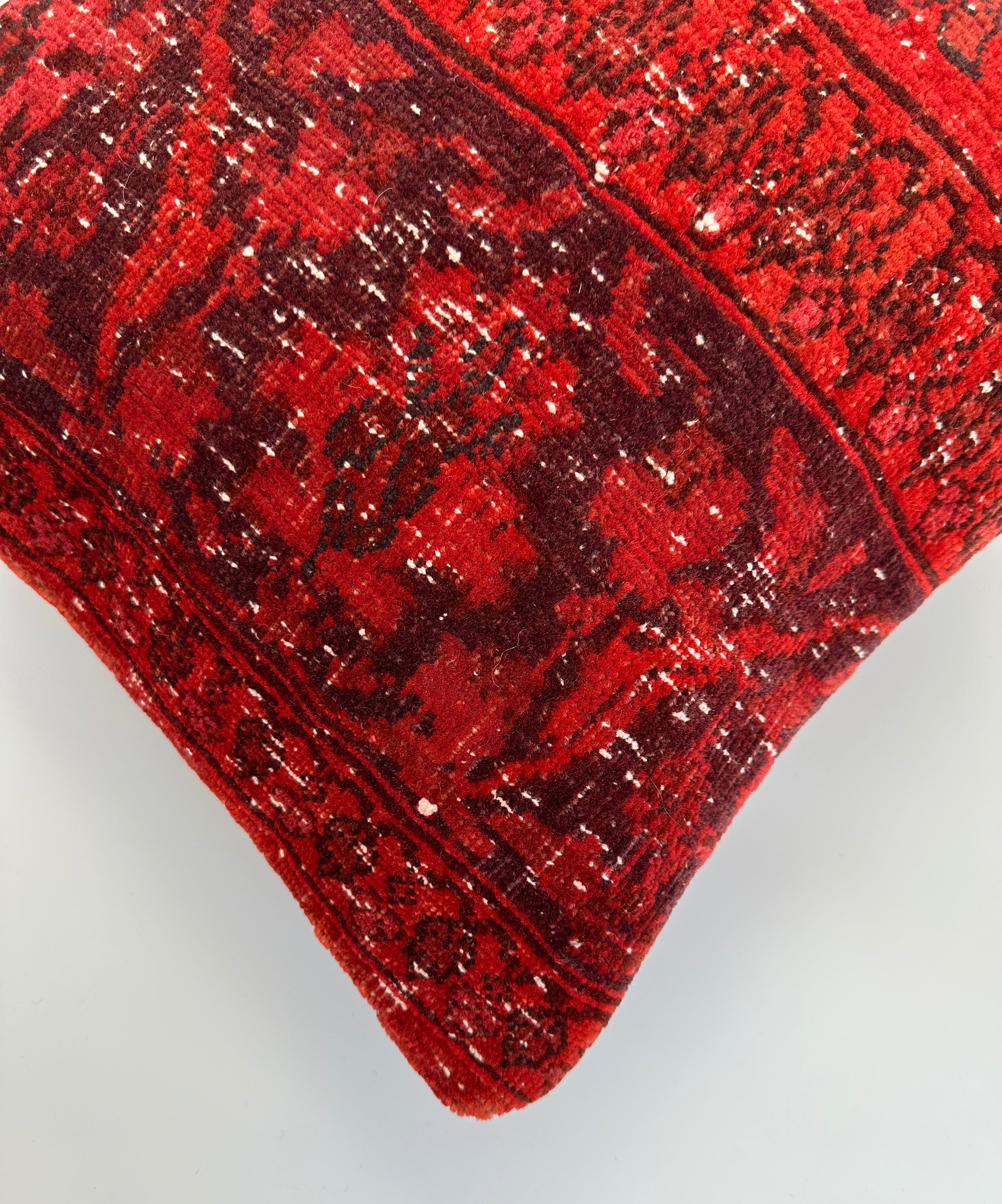 Red Carpet Cushion Cover 16''x16'' / 40x39 CM
