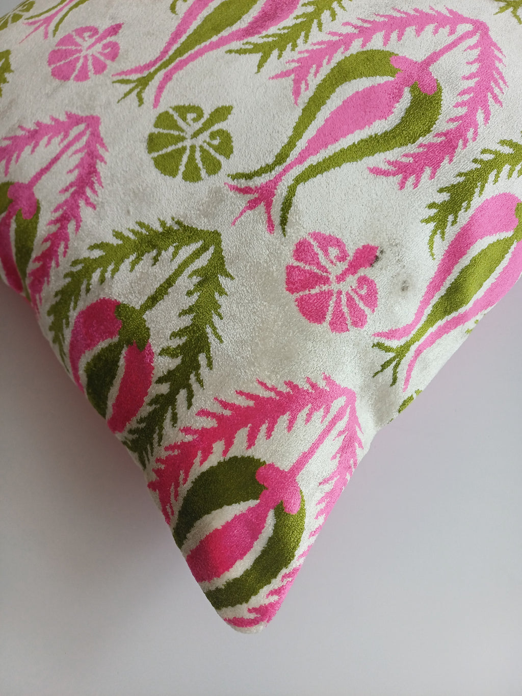 Pink Silk Velvet Tulip Cushion Cover 16''x16'' / 40x40 CM