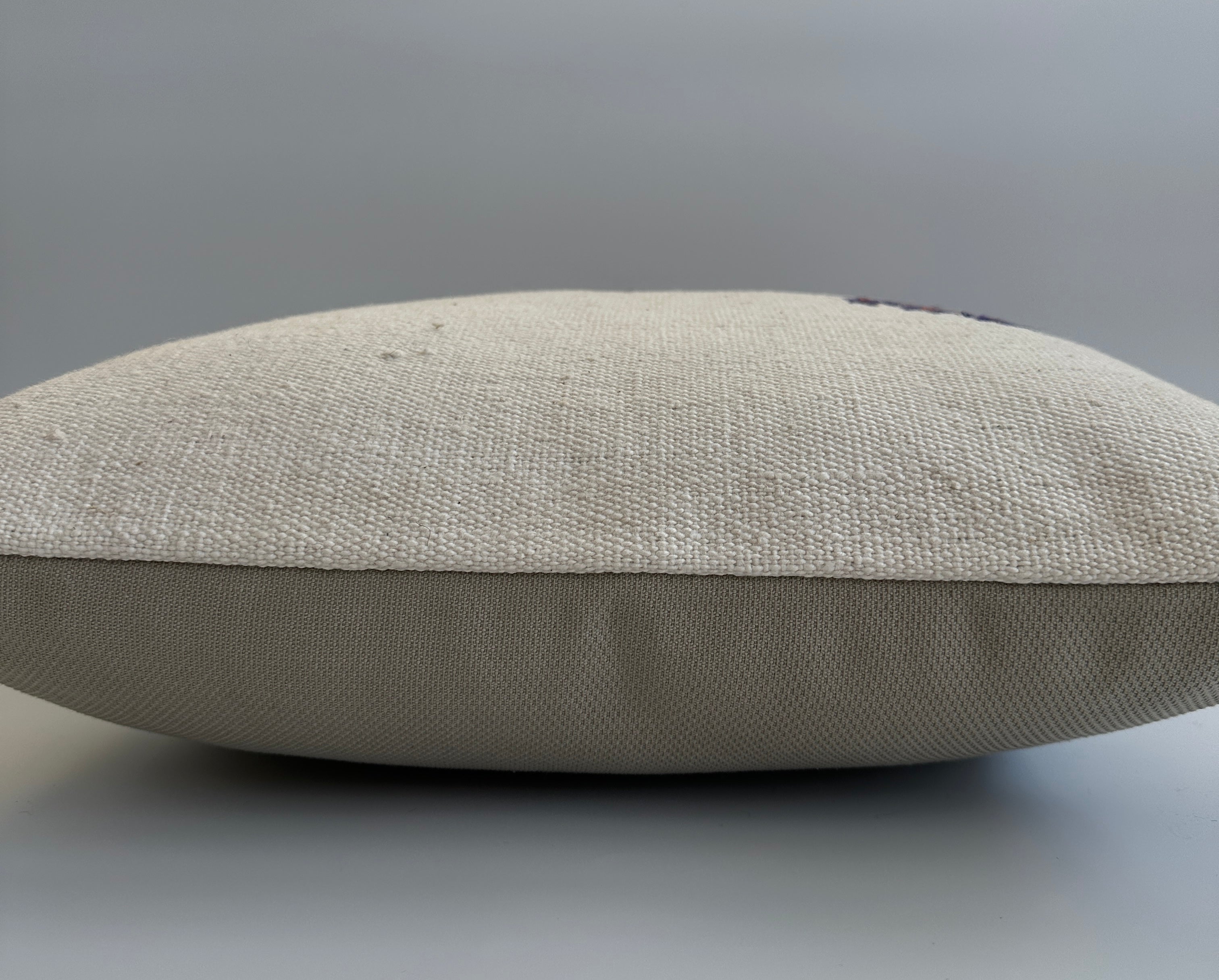 Handmade Textured Cream Turkish Rug Cushion Cover 18''x18'' / 45x44 CM