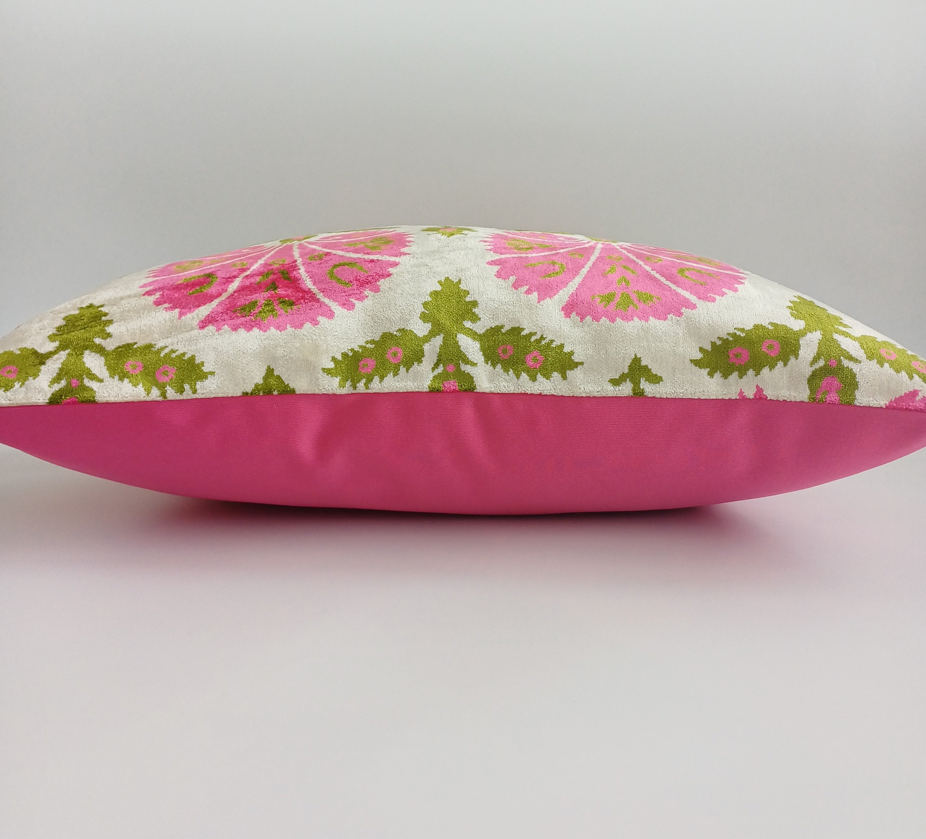 Pink Carnations Velvet Cushion Cover 20''x20'' / 50x50 CM