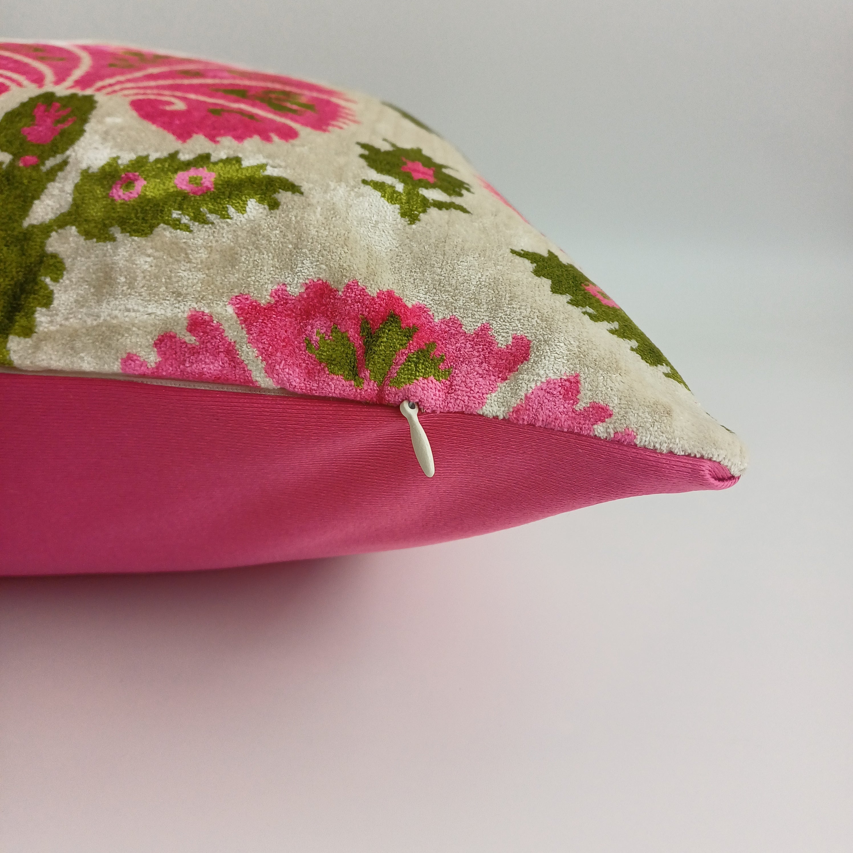 Pink Carnations Velvet Cushion Cover 20''x20'' / 50x50 CM