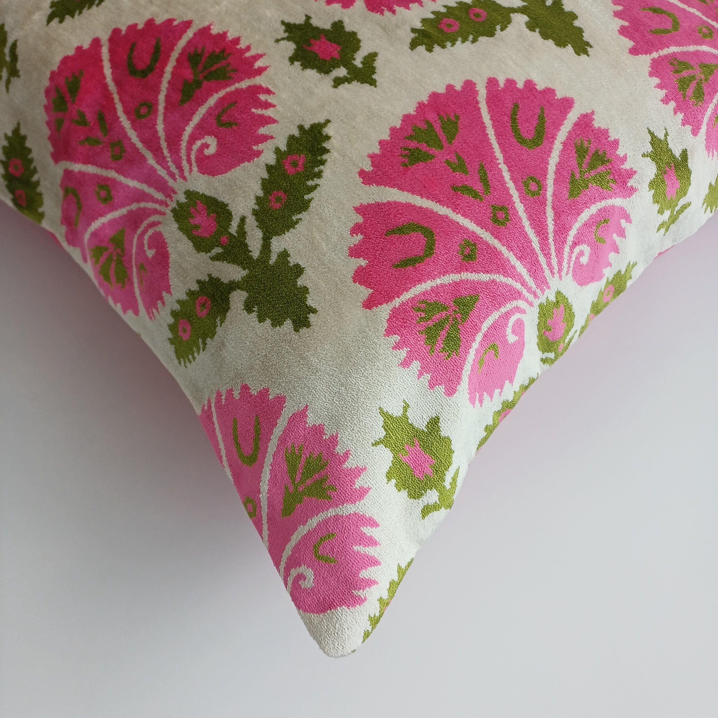 Pink Carnations Velvet Cushion Cover 20''x20'' / 50x50 CM