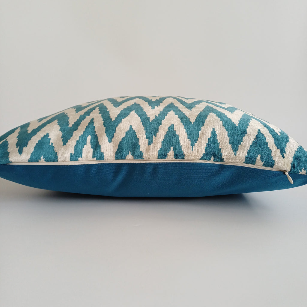Turquoise Flame Velvet Cushion Cover 20''x20'' / 50x49 CM