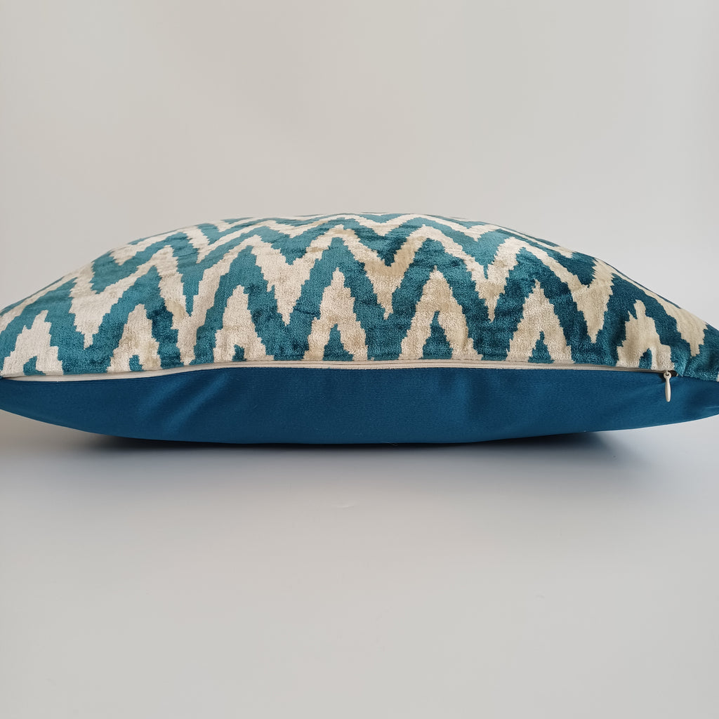 Turquoise Flame Velvet Cushion Cover 20''x20'' / 50x49 CM