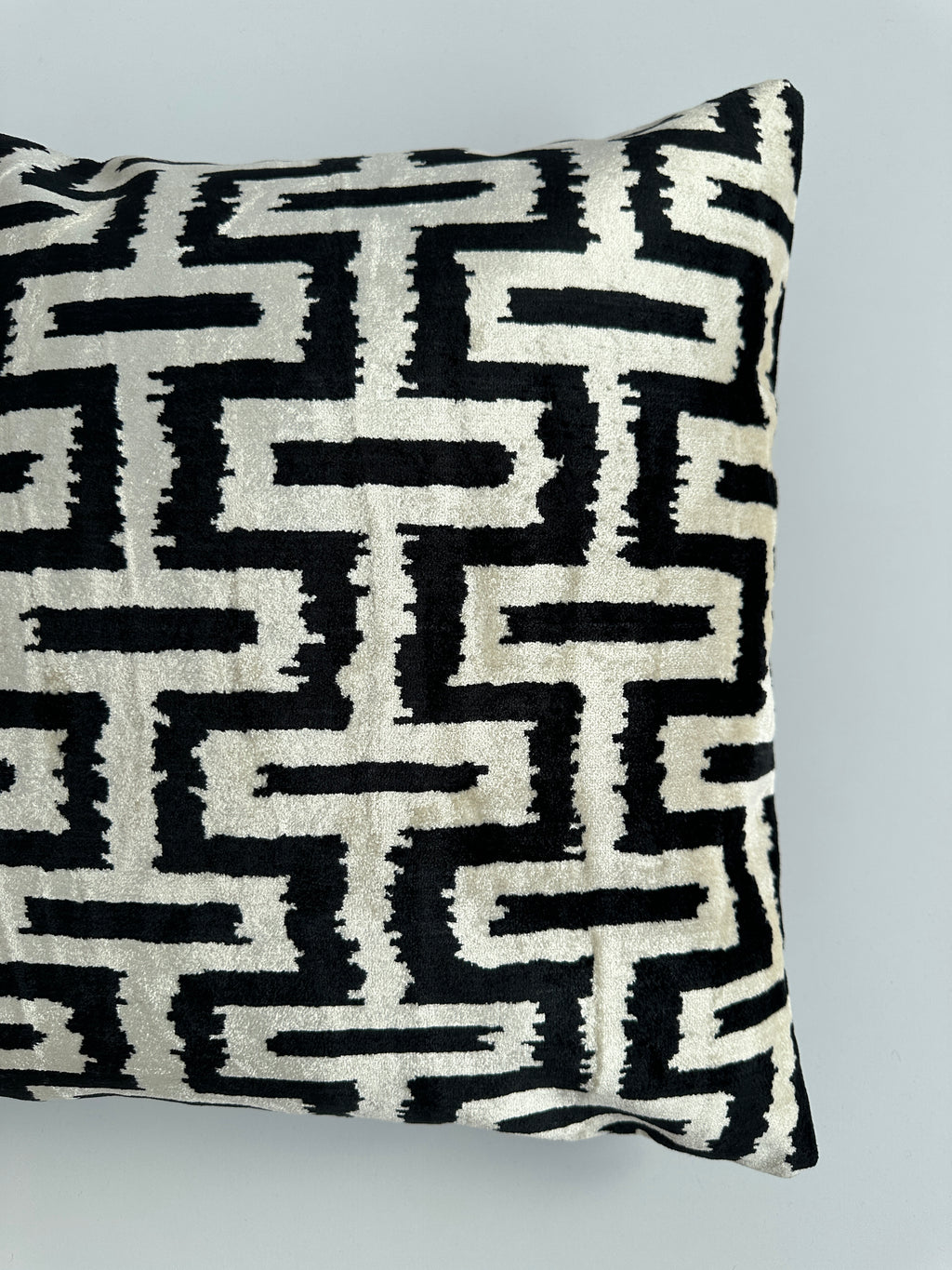 Black Silk Velvet Cushion Cover 16''x16'' / 40x40 CM