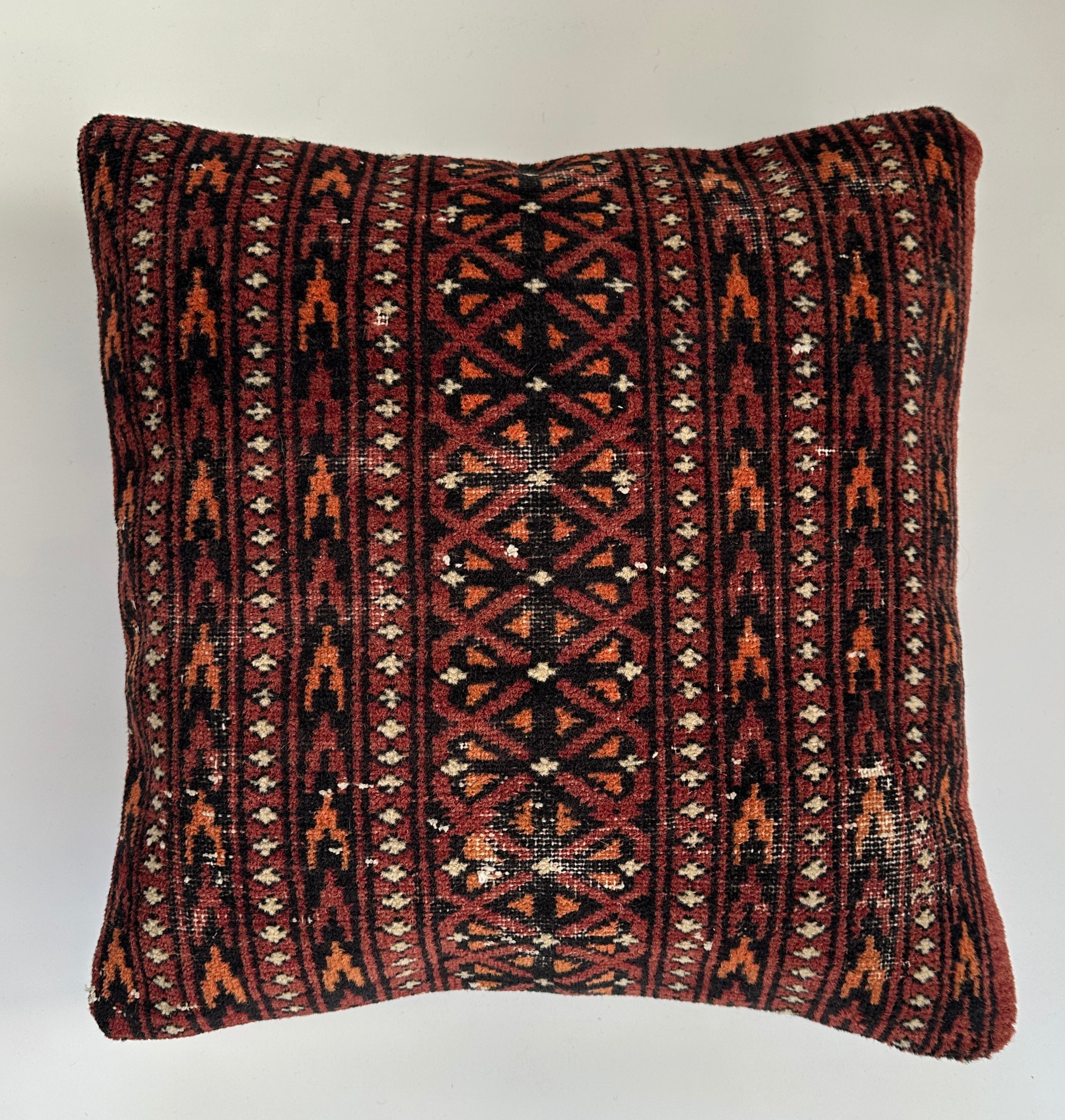 Carpet Cushion Cover 16''x16'' / 41x40 CM