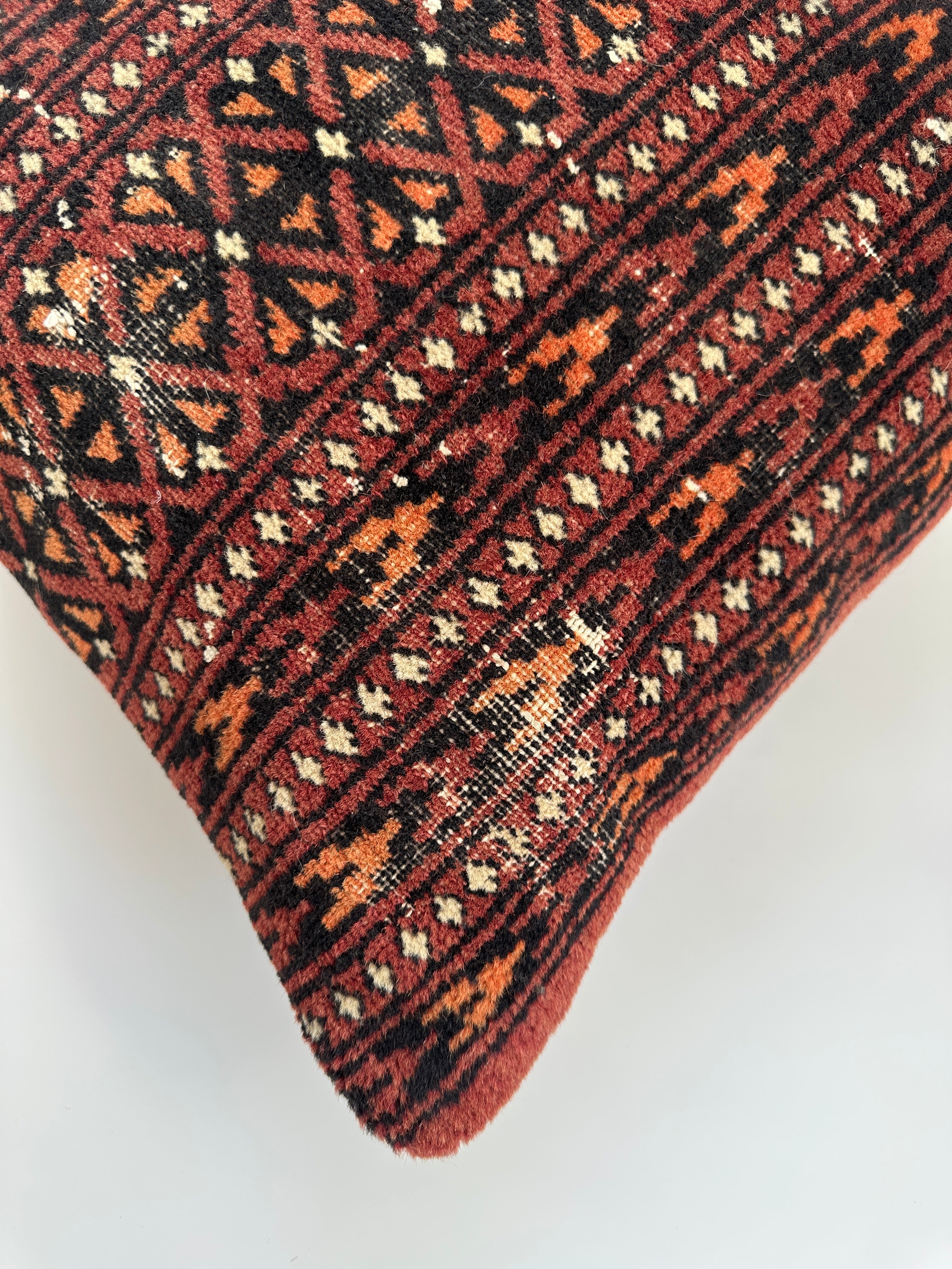 Carpet Cushion Cover 16''x16'' / 41x40 CM