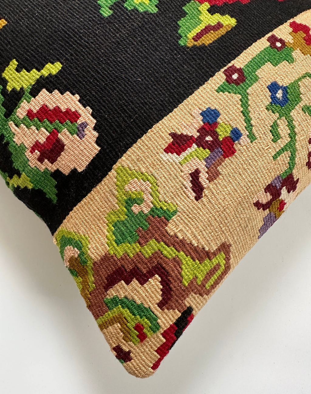 Floral Handmade Turkish Rug Cushion Cover 16''x16'' / 42x40 CM