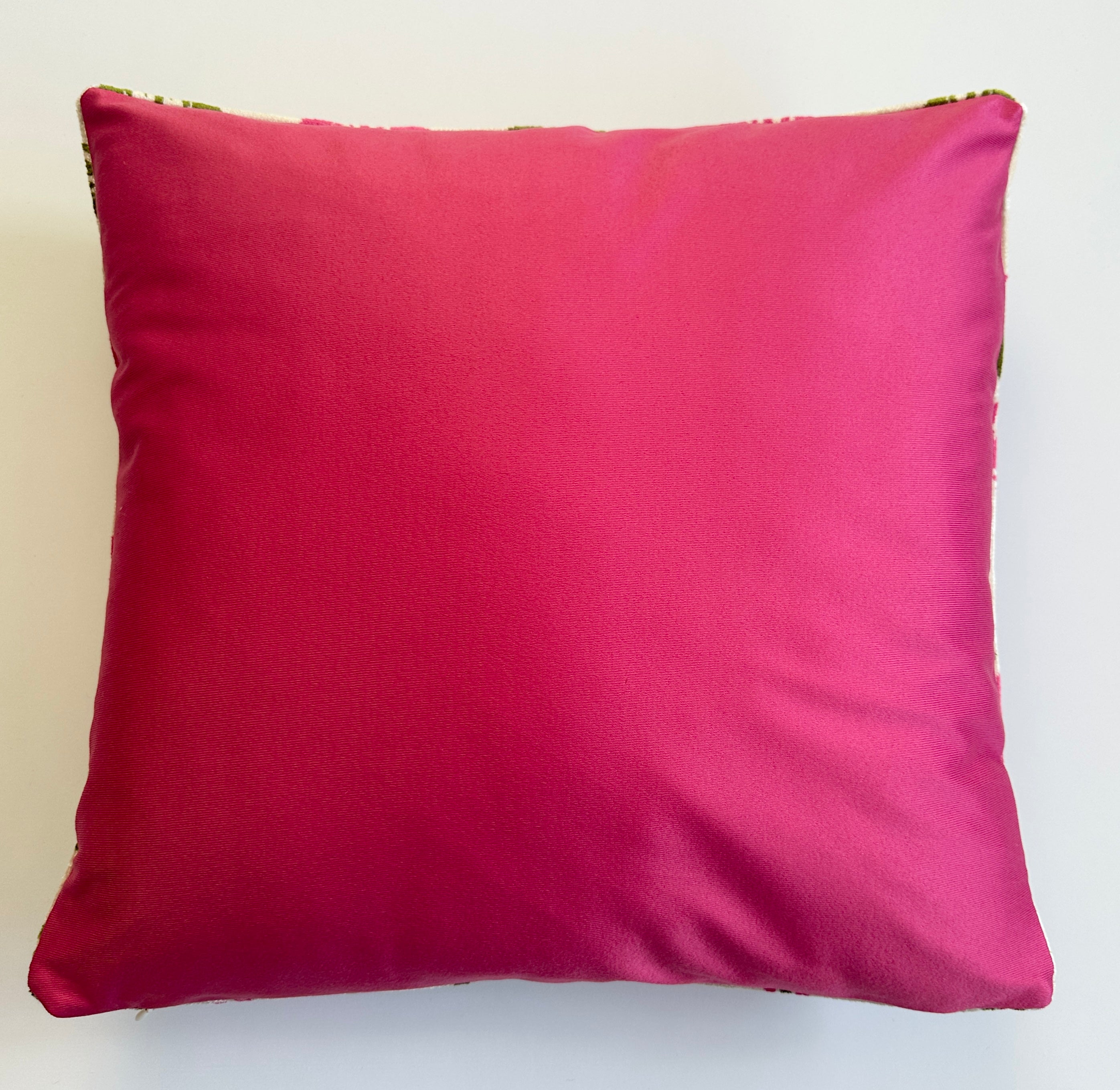 Pink Tulip Velvet Cushion Cover 20''x20'' / 50x50 CM