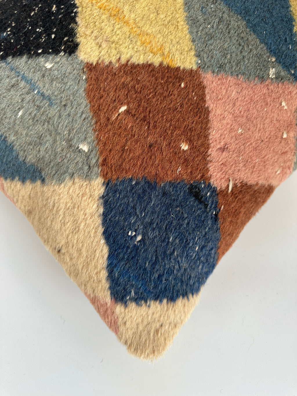 Multicoloured Carpet Cushion Cover 16''x16'' / 40x38 CM