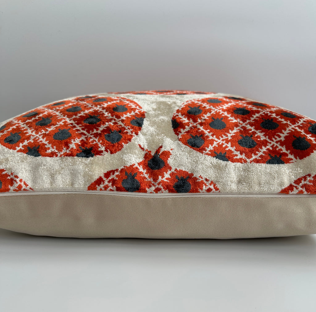 Pomegranate Velvet Cushion Cover 20''x20'' / 50x50 CM