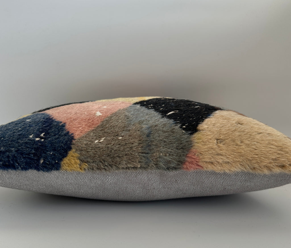 Multicoloured Carpet Cushion Cover 16''x16'' / 40x38 CM