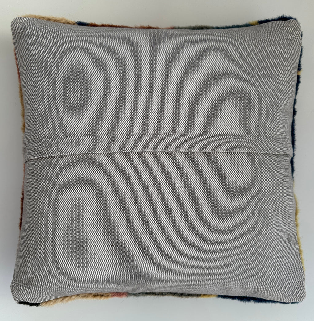 Multicoloured Carpet Cushion Cover 16''x16'' / 40x38 CM