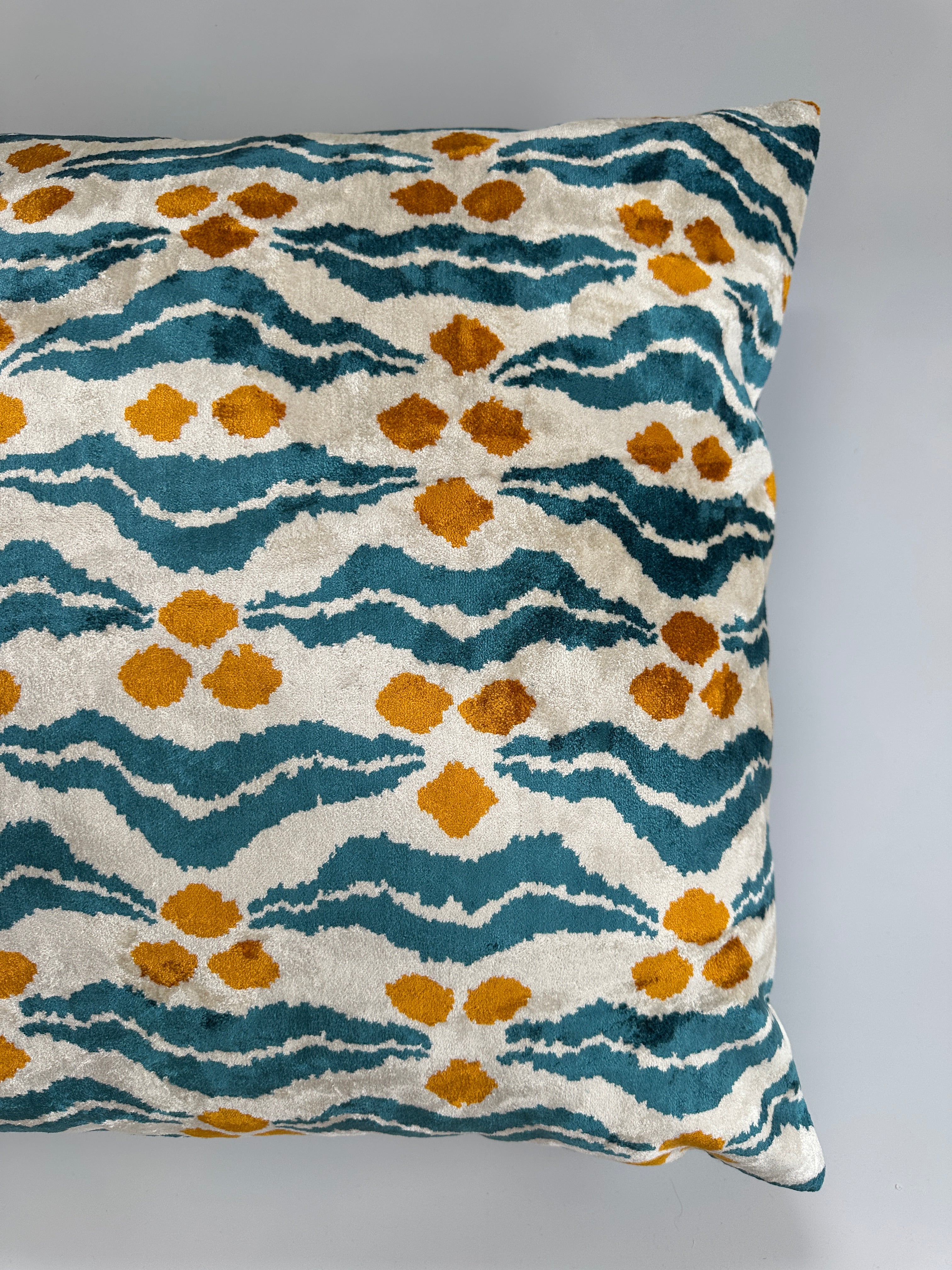 Turquoise Chintamani Velvet Cushion Cover 20''x20'' / 50x50 CM