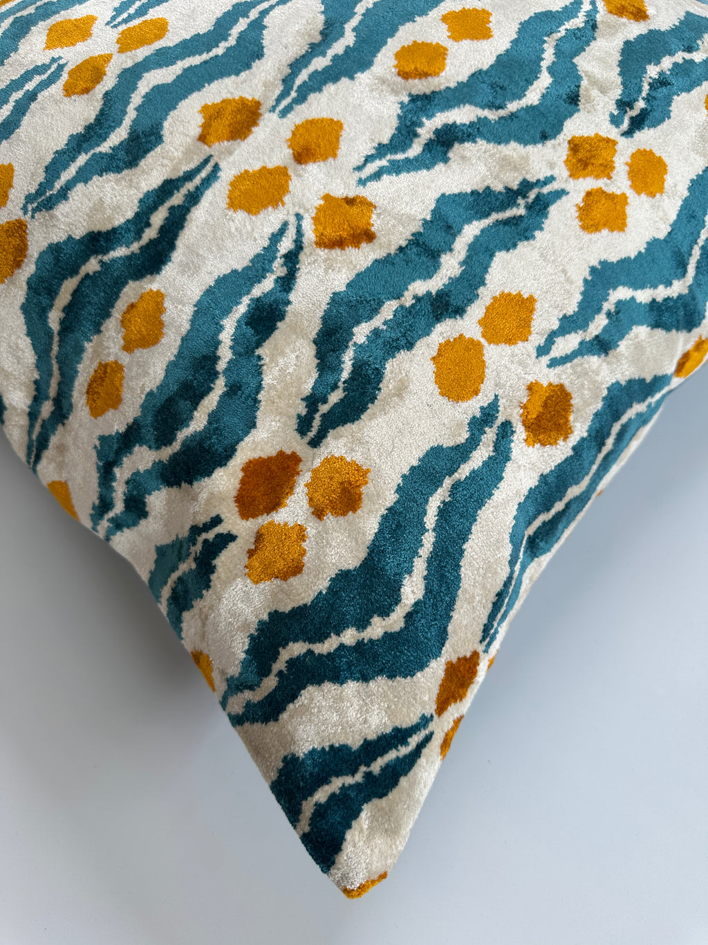 Turquoise Chintamani Velvet Cushion Cover 20''x20'' / 50x50 CM