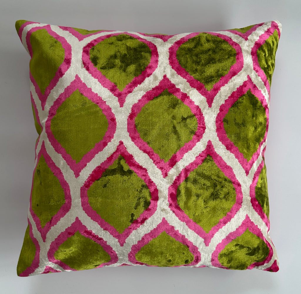 Pink Ogival Velvet Cushion Cover 20''x20'' / 50x50 CM