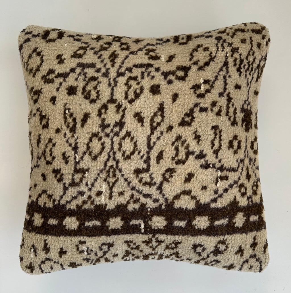 Carpet Cushion Cover 16''x16'' / 41x40 CM