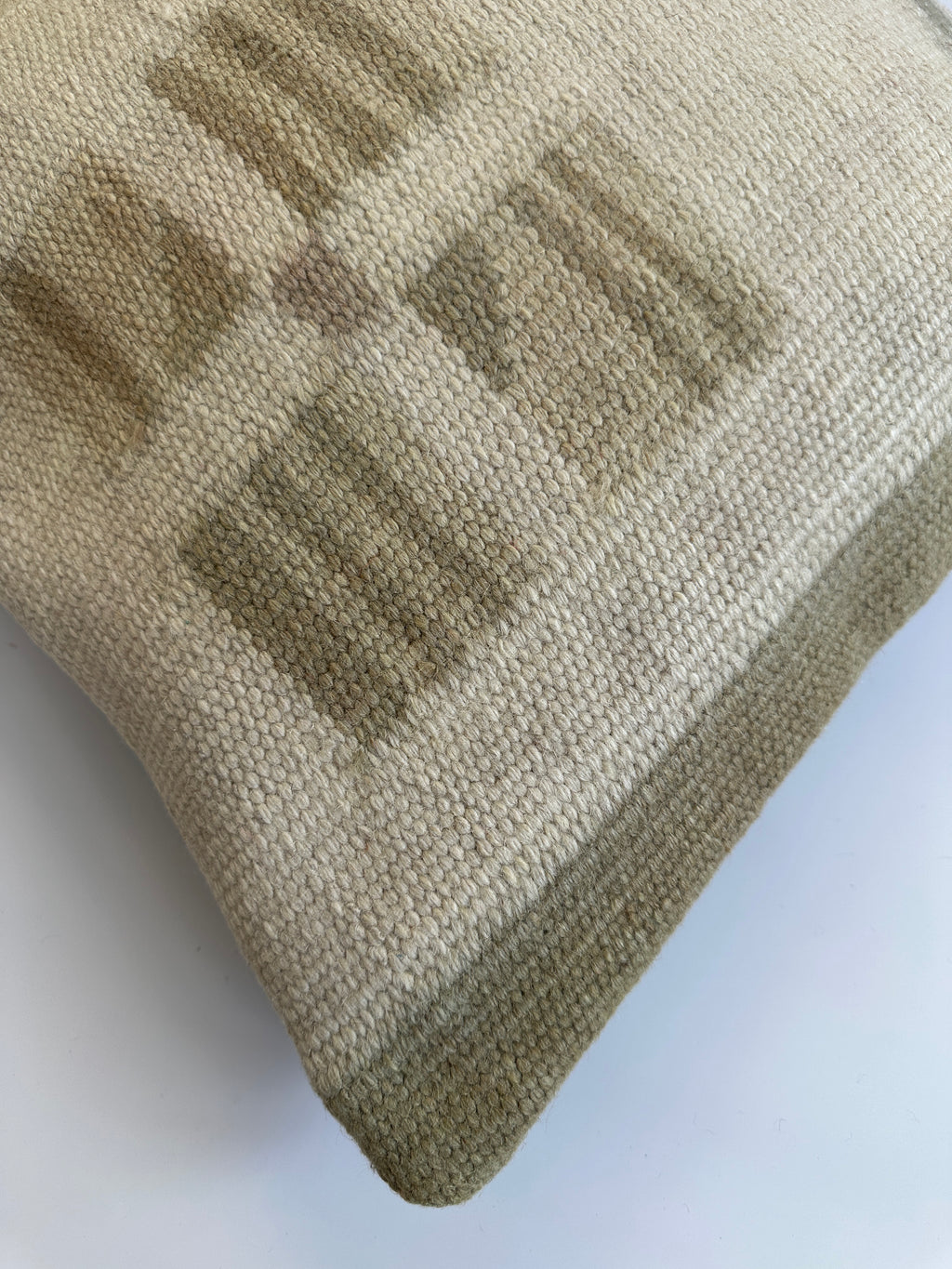 Handmade Textured Cream Turkish Rug Cushion Cover 18''x18'' / 44x43 CM