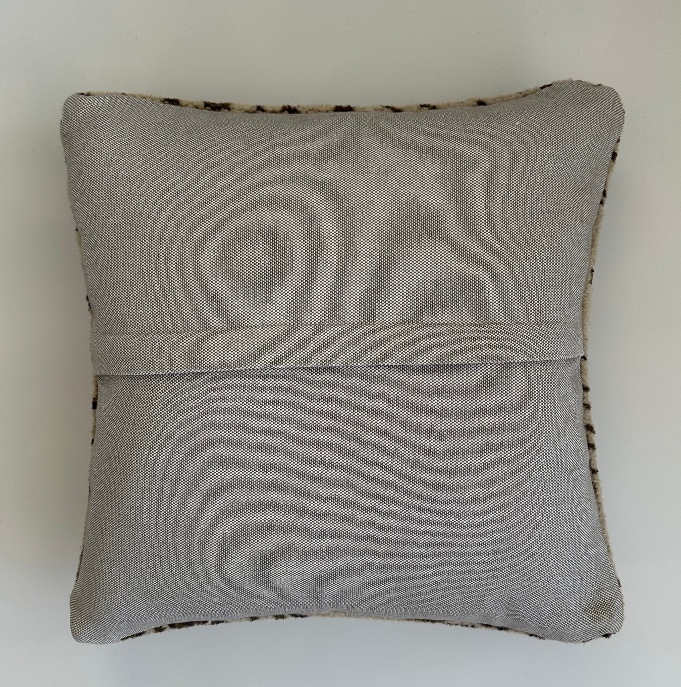Carpet Cushion Cover 16''x16'' / 41x40 CM