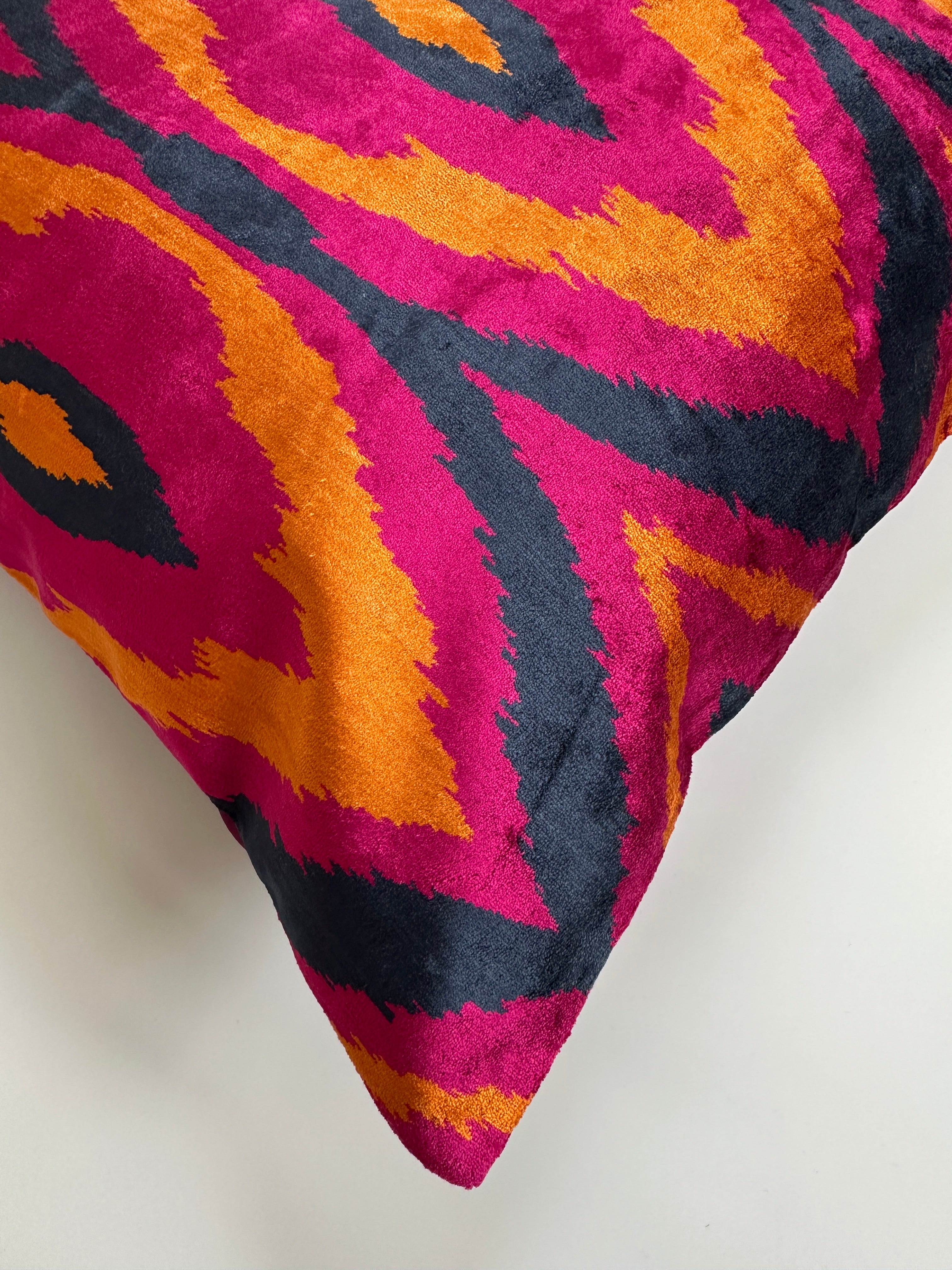 Magenta Silk Ikat Velvet Cushion Cover 20''x20'' / 50x50 CM