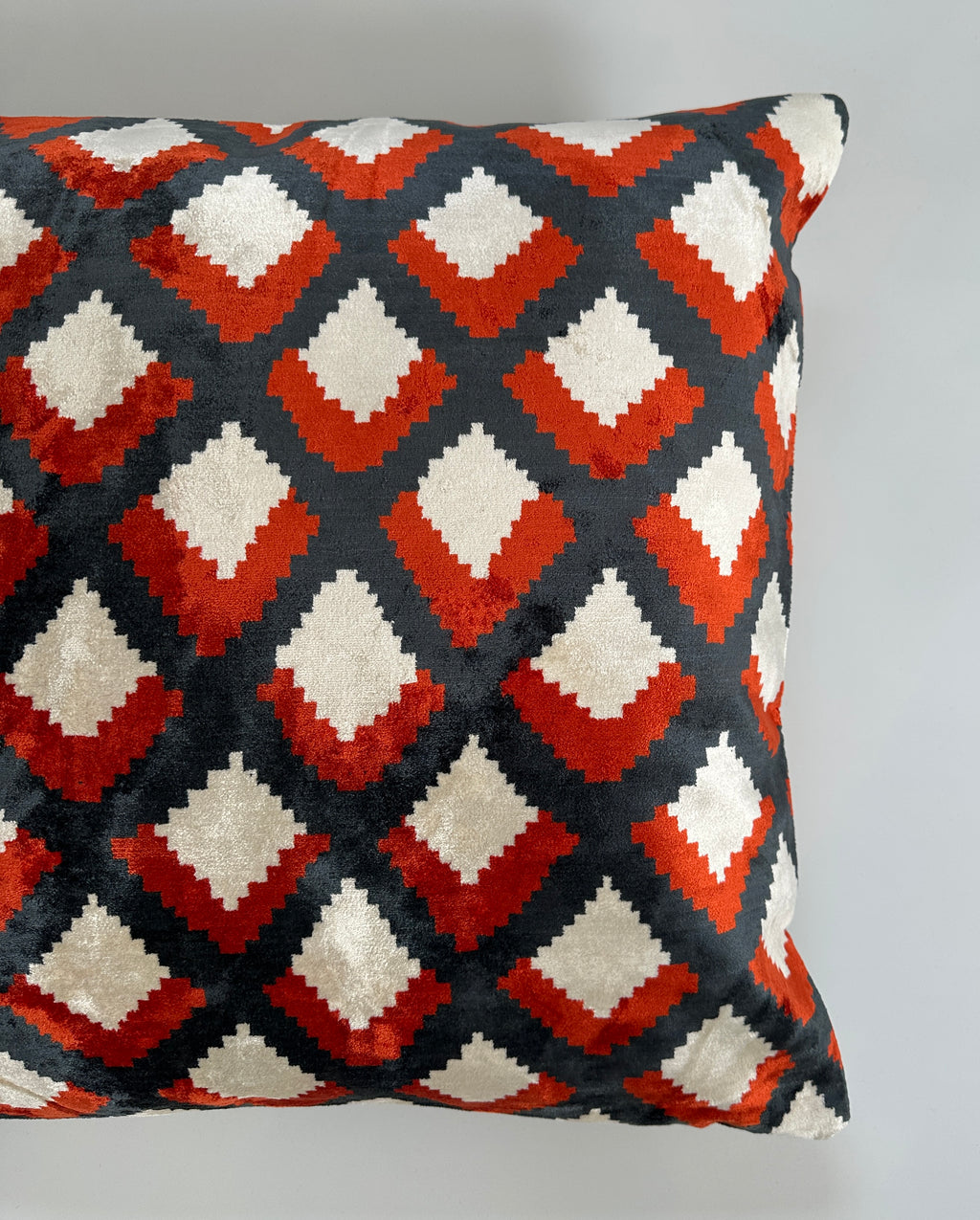 Aztec Diamond Velvet Cushion Cover 20''x20'' / 50x50 CM