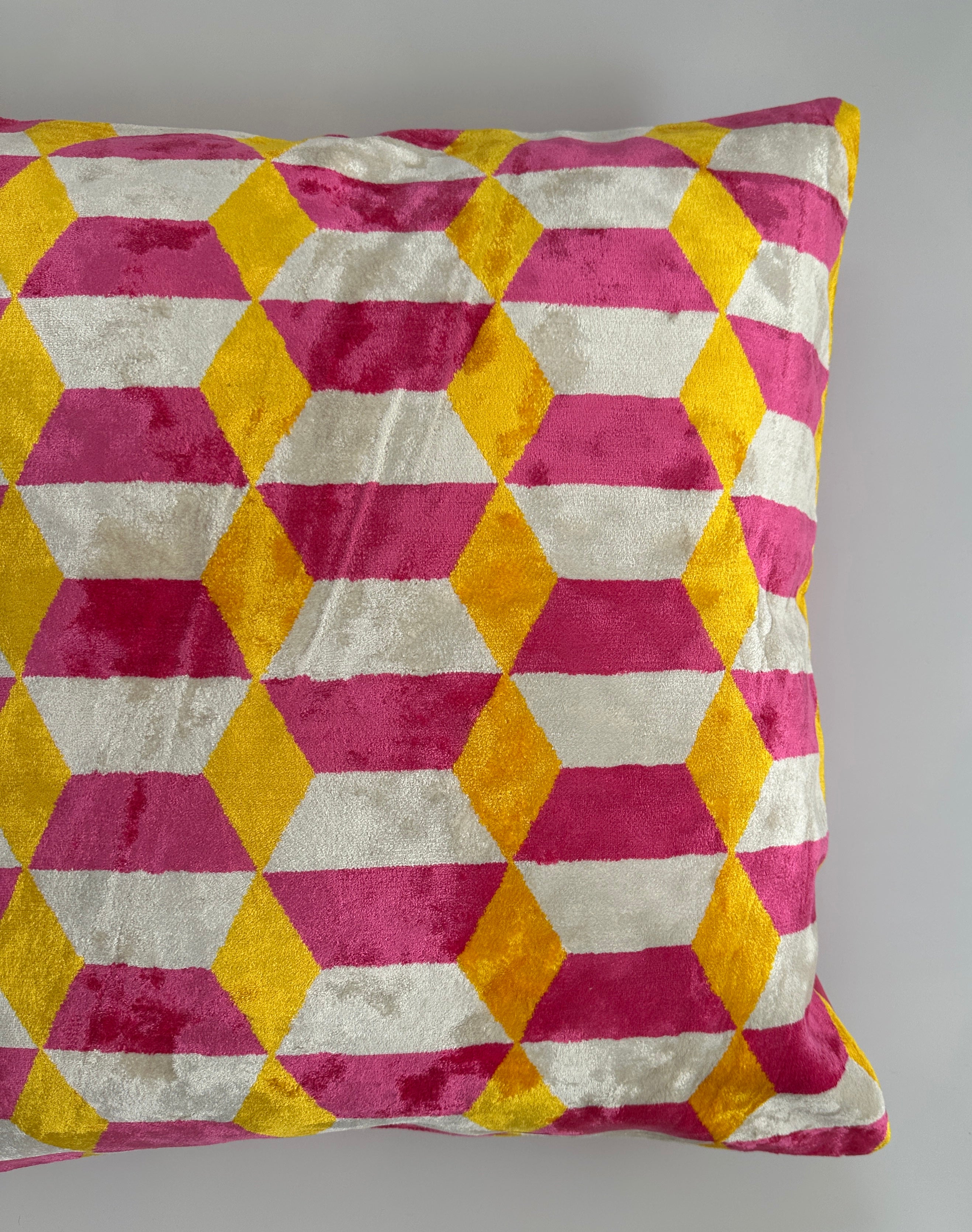 Abstract Silk Velvet Cushion Cover 20''x20'' / 50x50 CM