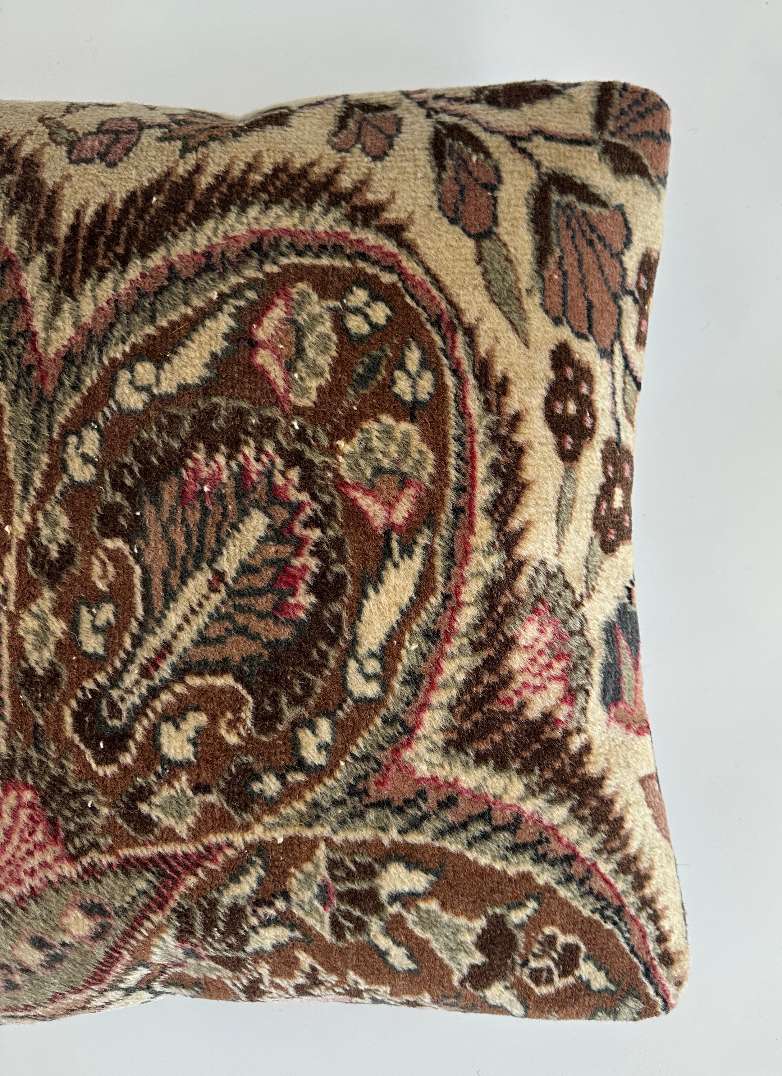 Floral Carpet Cushion Cover 16''x16'' / 41x40 CM