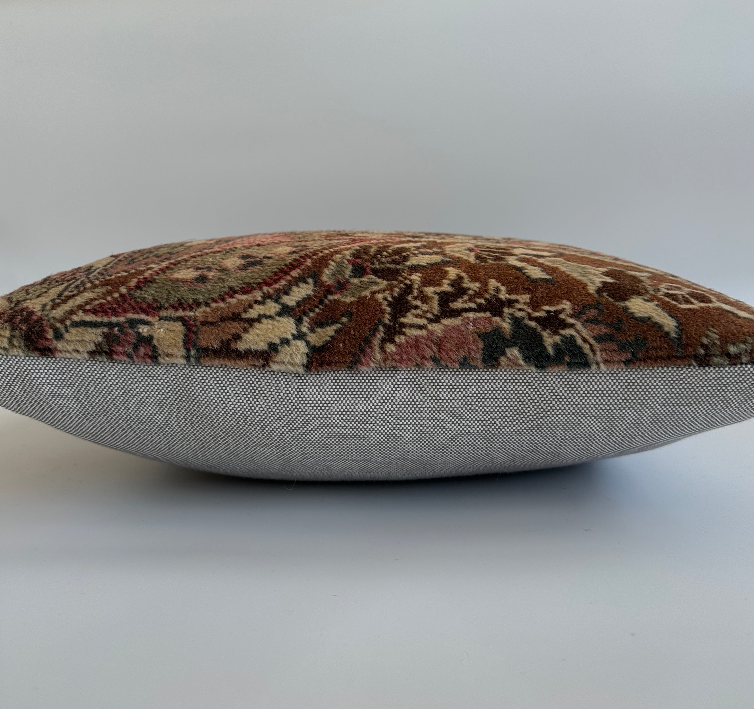 Floral Carpet Cushion Cover 16''x16'' / 41x40 CM