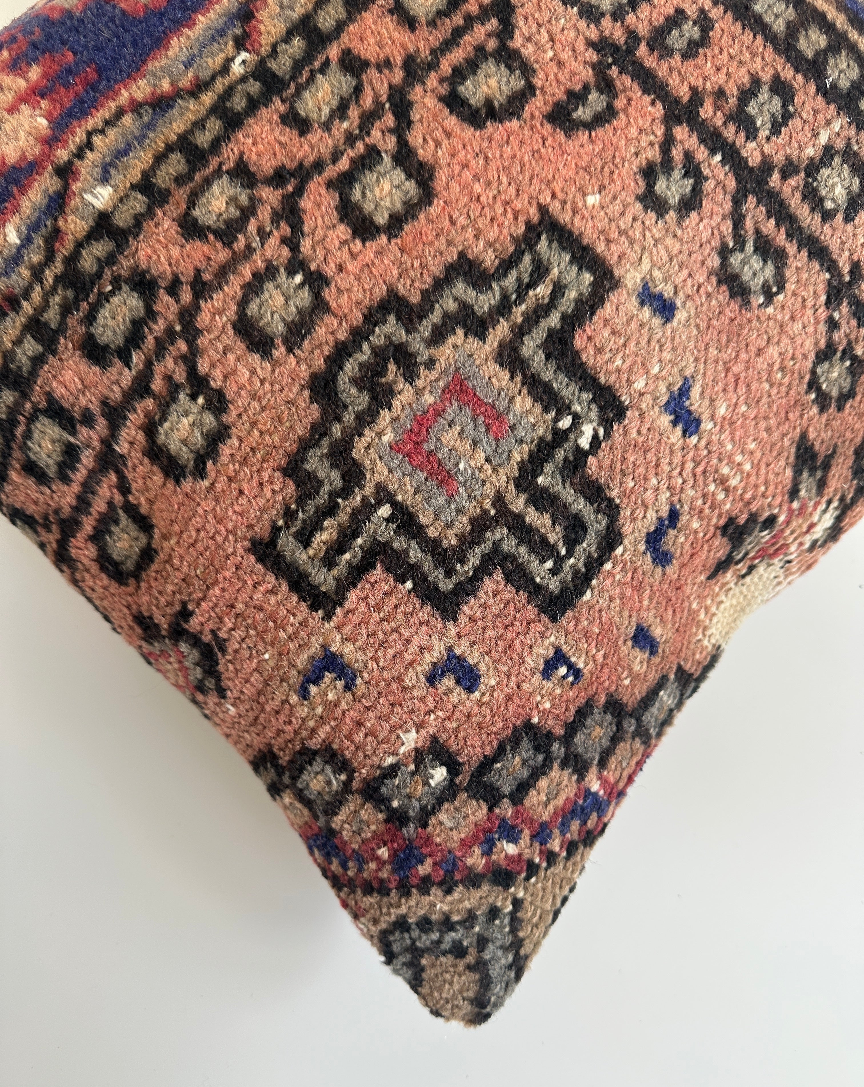 Carpet Cushion Cover 16''x16'' / 40x40 CM