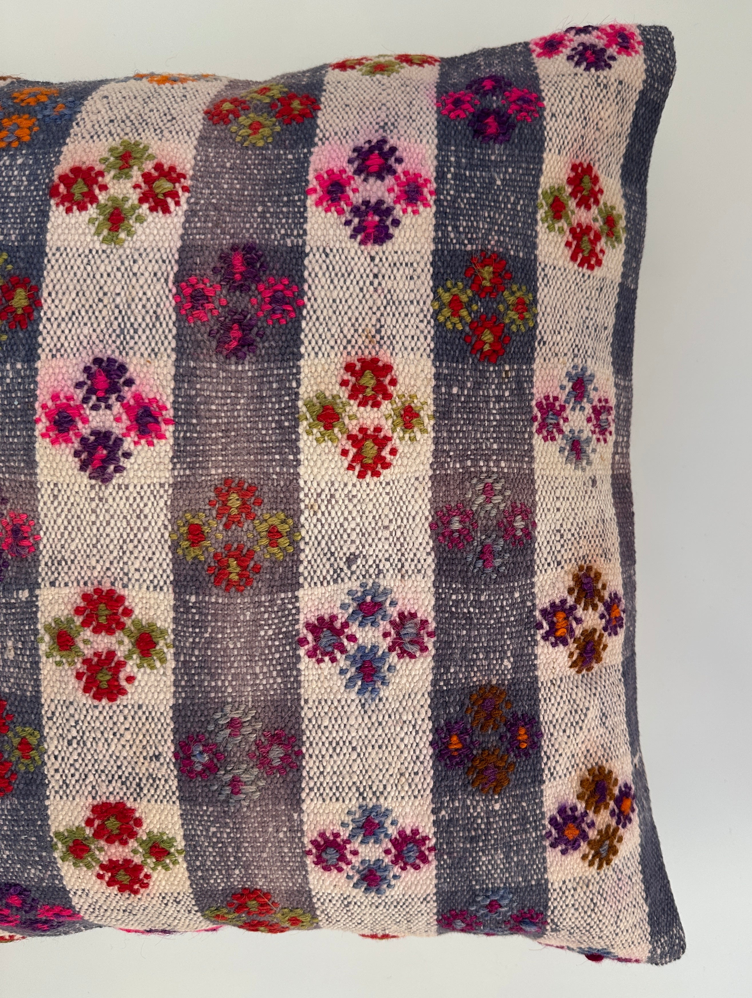 Handmade Chintamani Multicolour Turkish Rug Cushion Cover 18''x18'' / 45x44 CM