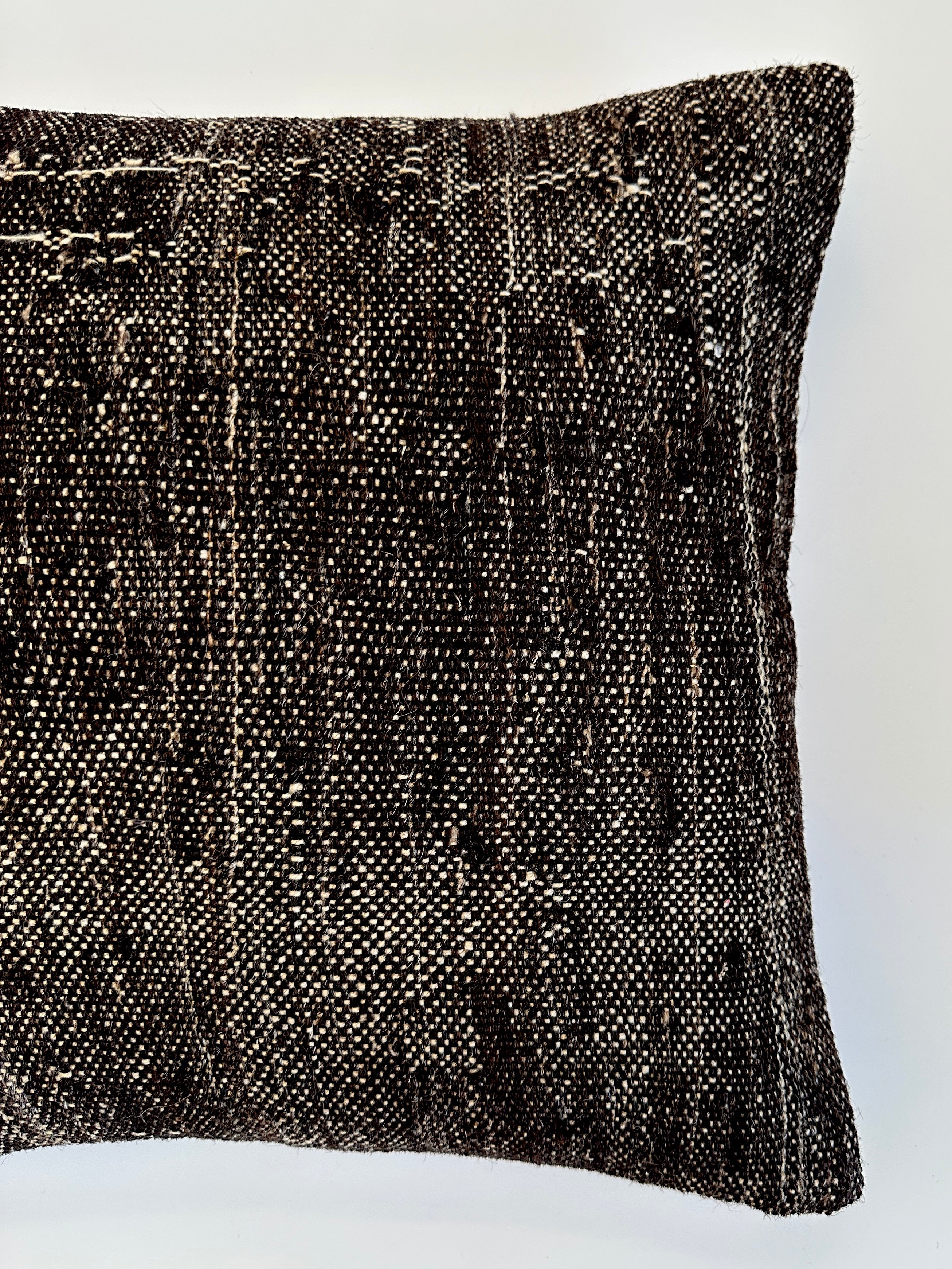 Textured Charcoal Turkish Rug Cushion Cover 16''x16'' / 42x41 CM