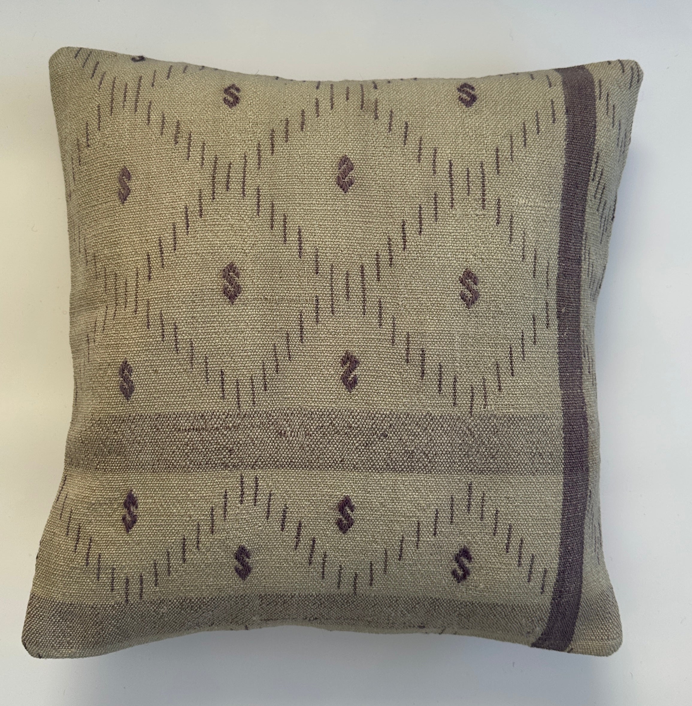 Handmade Cushion Cover 16''x16'' / 40x39 CM