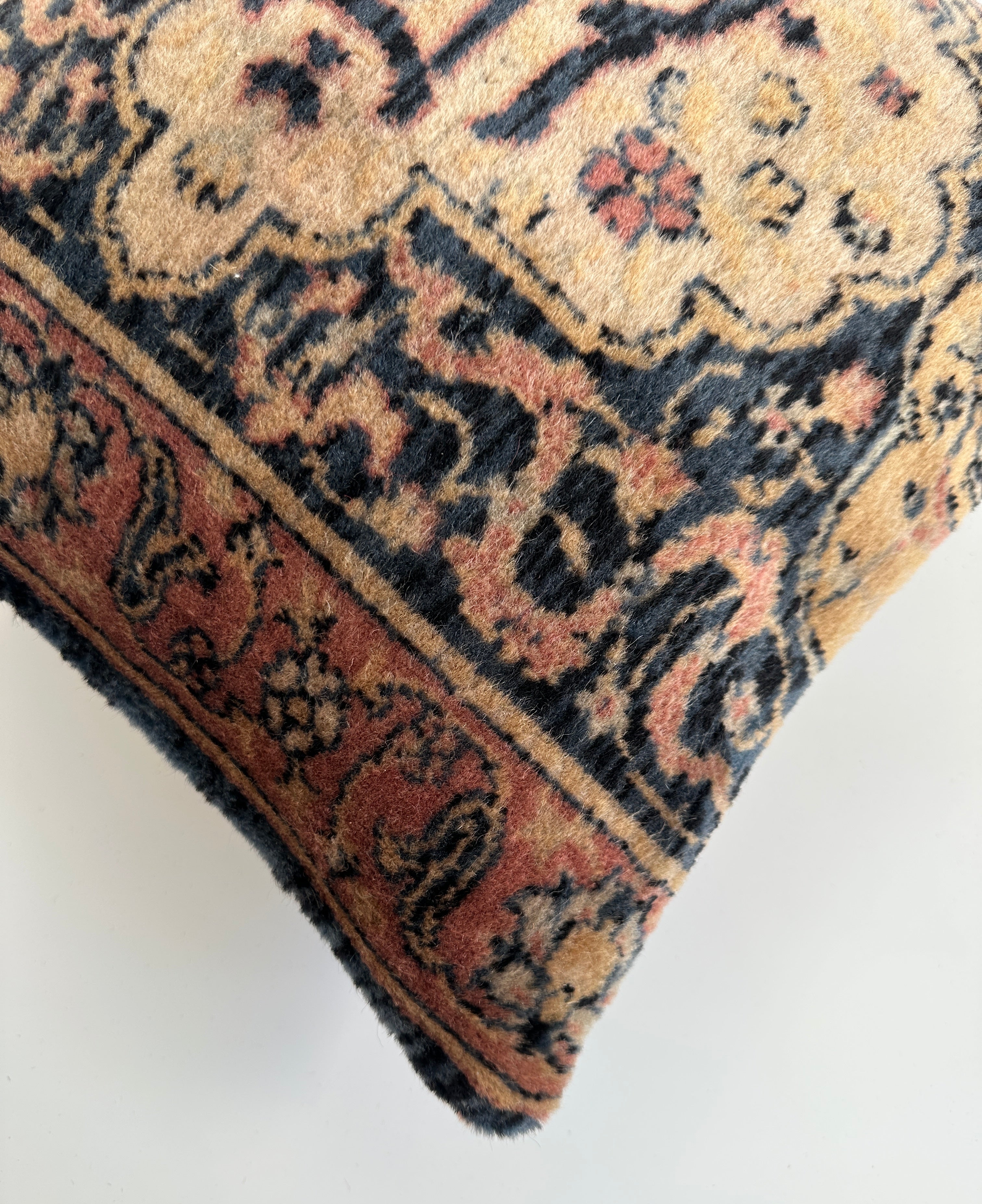 Carpet Cushion Cover 16''x16'' / 41x40 CM