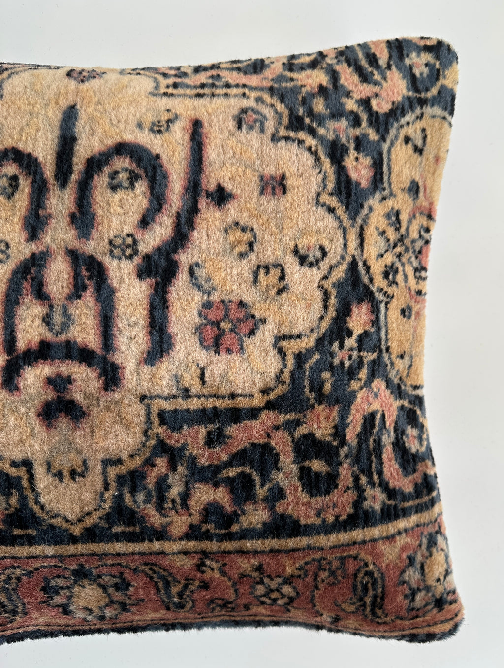 Carpet Cushion Cover 16''x16'' / 41x40 CM