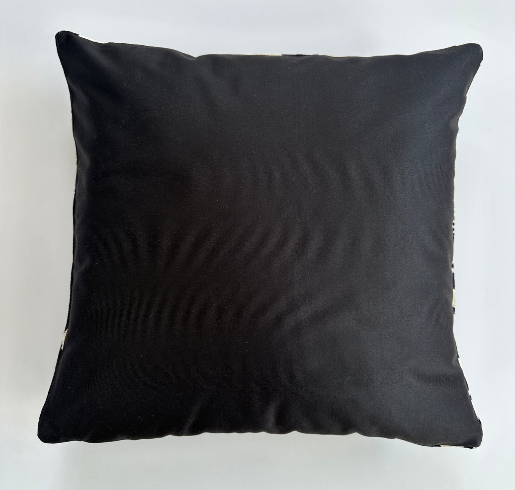 Black Pomegranate Silk Velvet Cushion Cover 16''x16'' / 40x40 CM