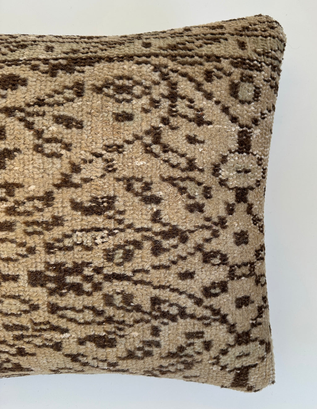 Handmade Beige Floral Rug Cushion Cover 16''x16'' / 40x40 CM