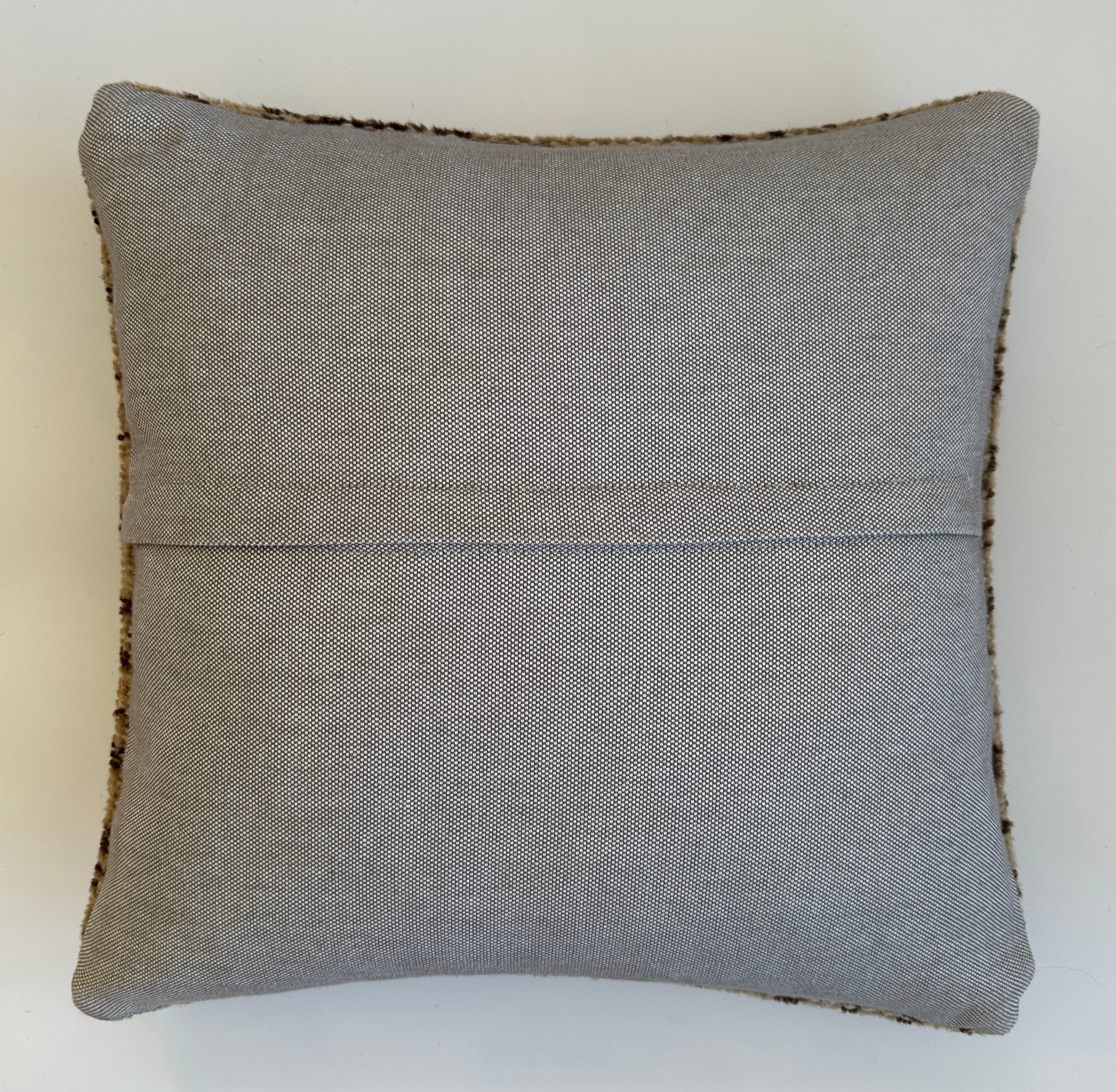 Handmade Beige Floral Rug Cushion Cover 16''x16'' / 40x40 CM