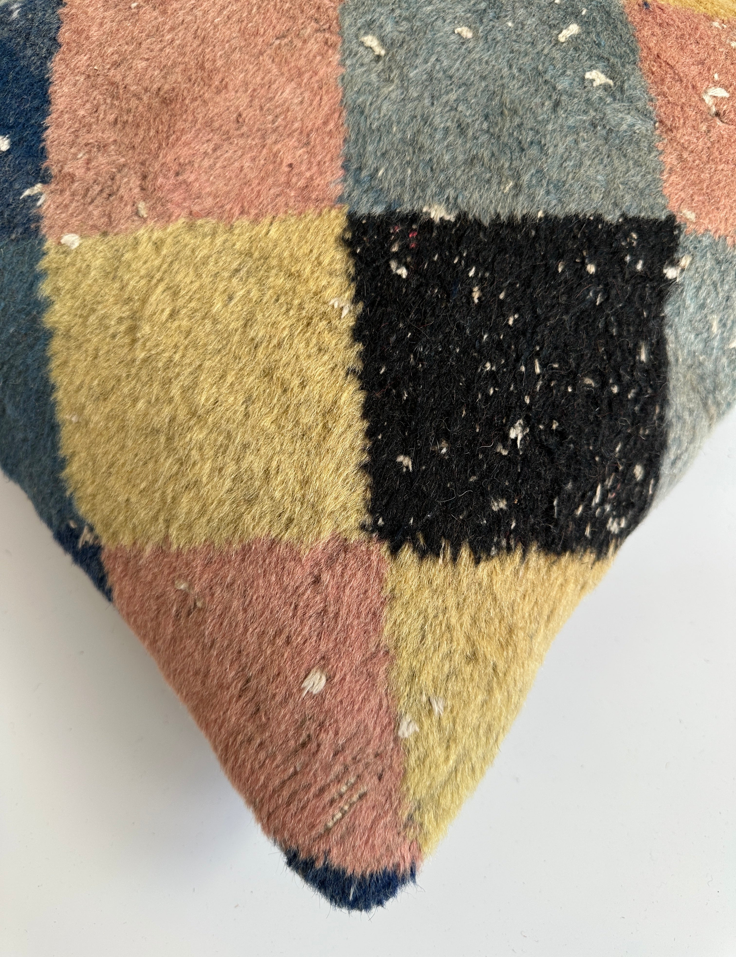 Carpet Cushion Cover 16''x16'' / 41x40 CM