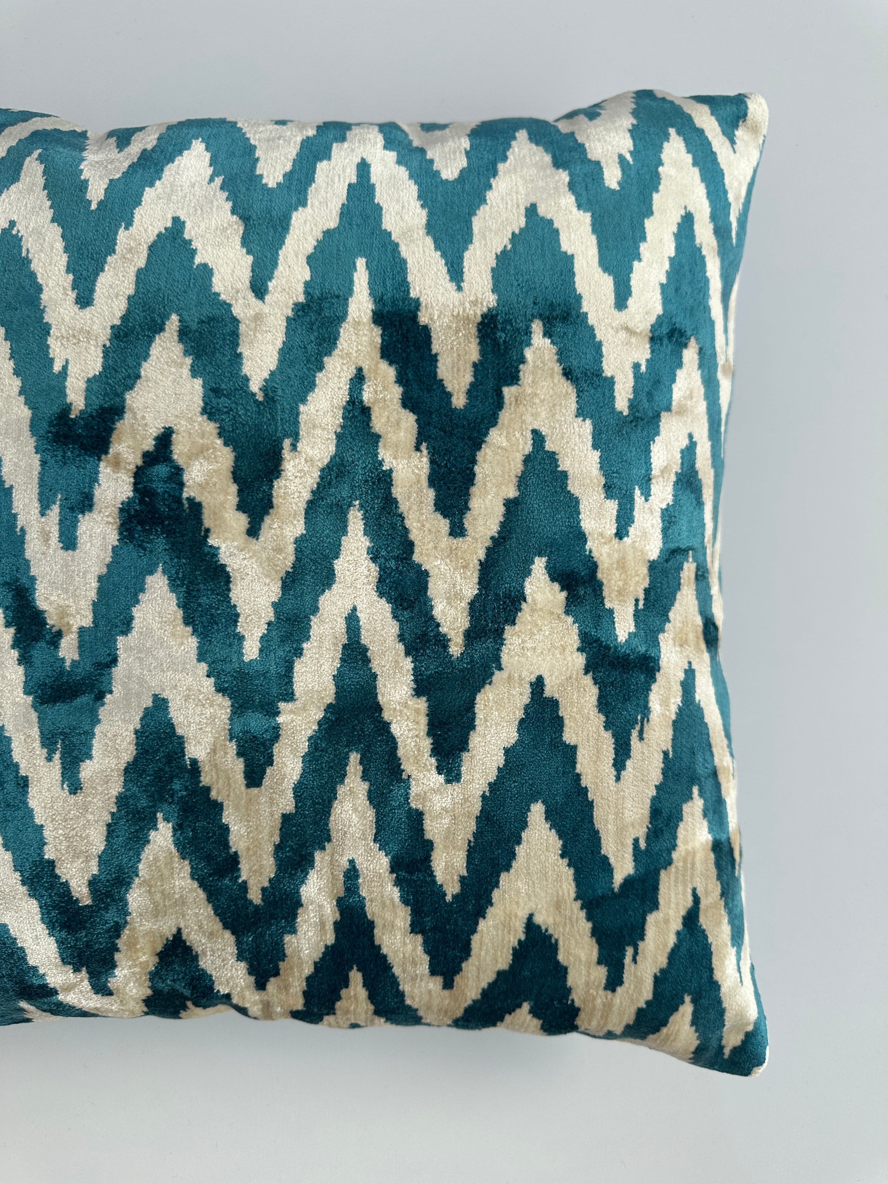 Turquoise Flame Silk Velvet Cushion Cover 16''x16'' / 40x40 CM