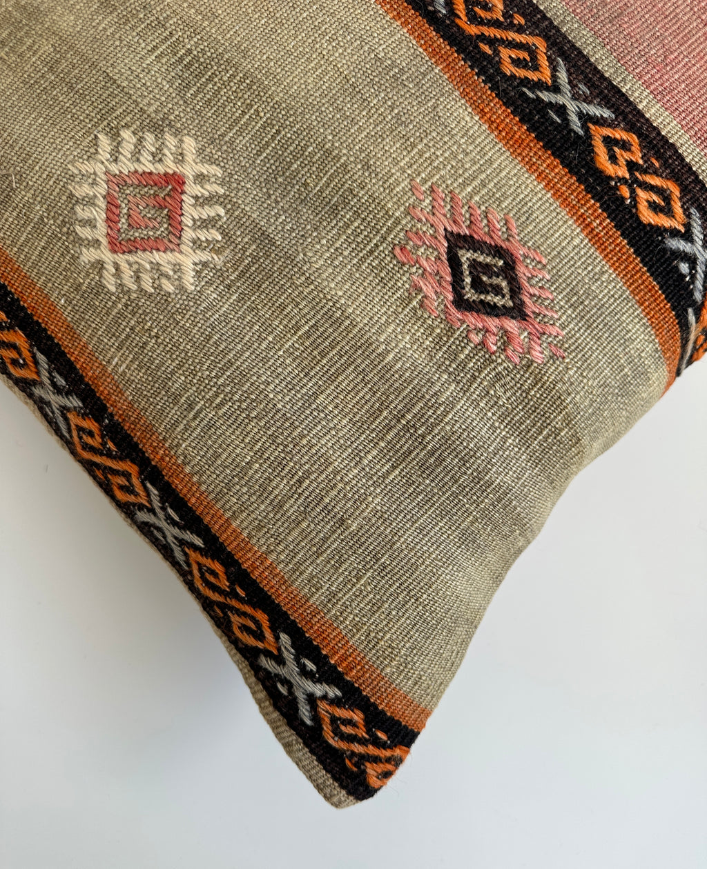 Handmade Tribal Turkish Rug Cushion Cover 16''x16'' / 41x40 CM