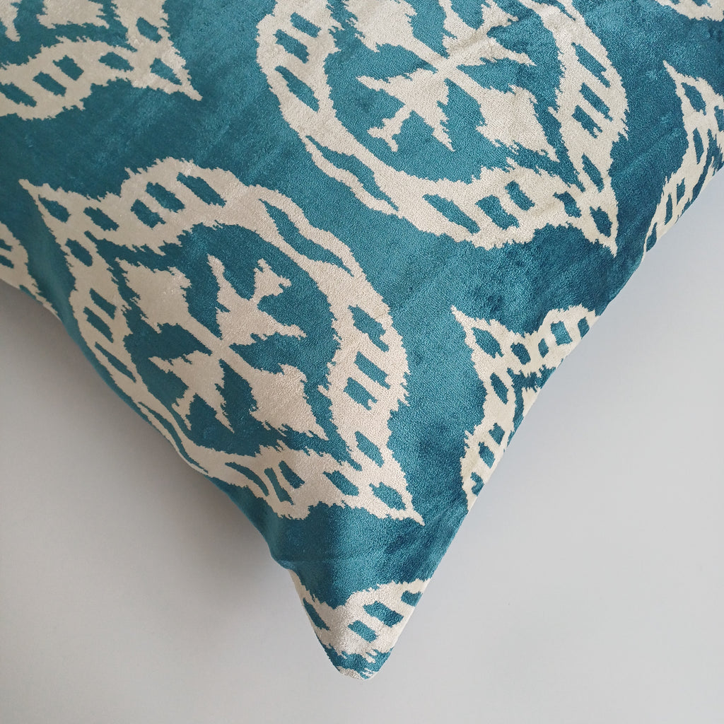 Turquoise Silk Ikat Velvet Cushion Cover 20''x20'' / 50x49 CM