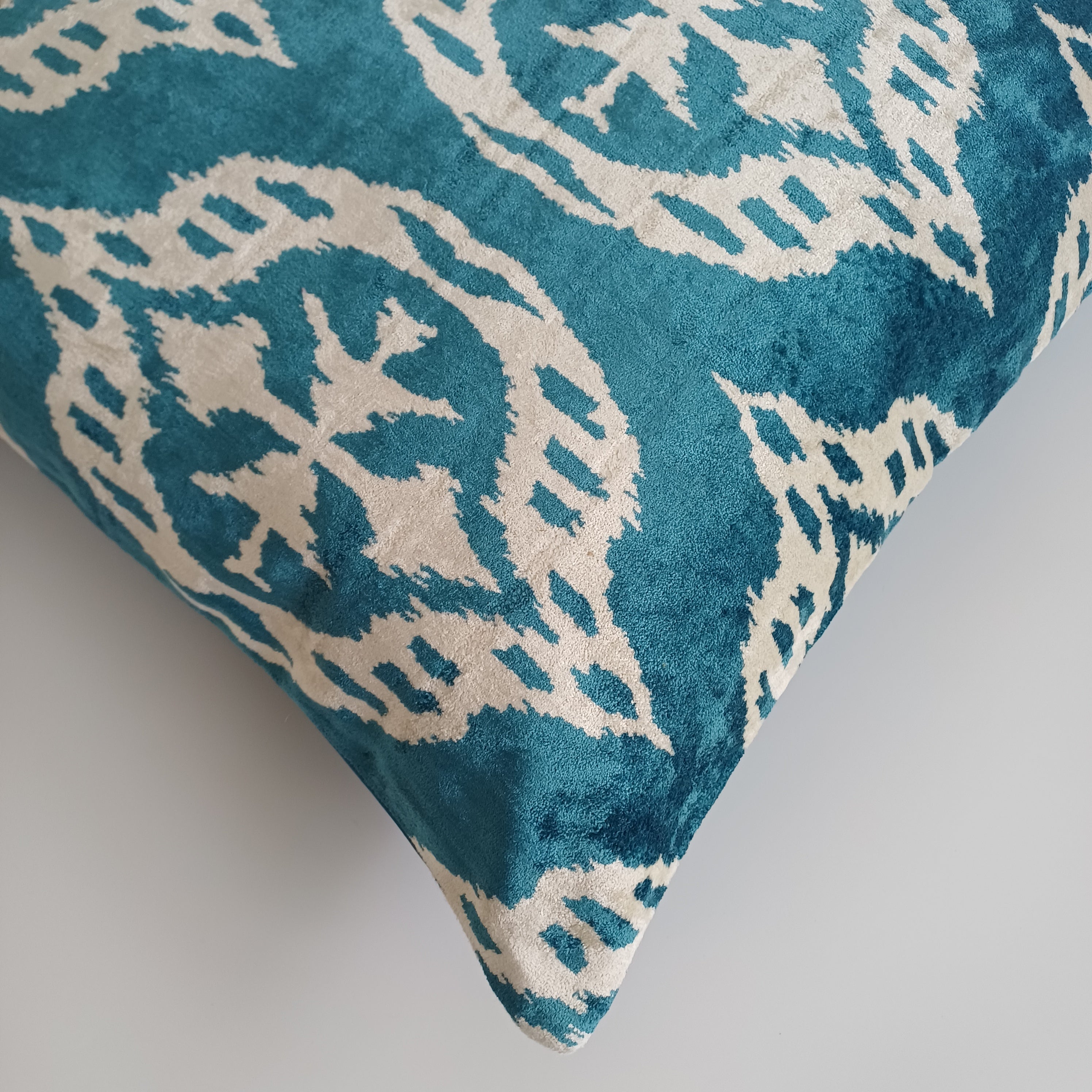 Turquoise Silk Ikat Velvet Cushion Cover 20''x20'' / 50x49 CM