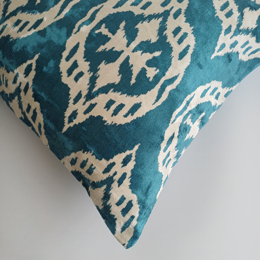 Turquoise Silk Ikat Velvet Cushion Cover 20''x20'' / 50x50 CM