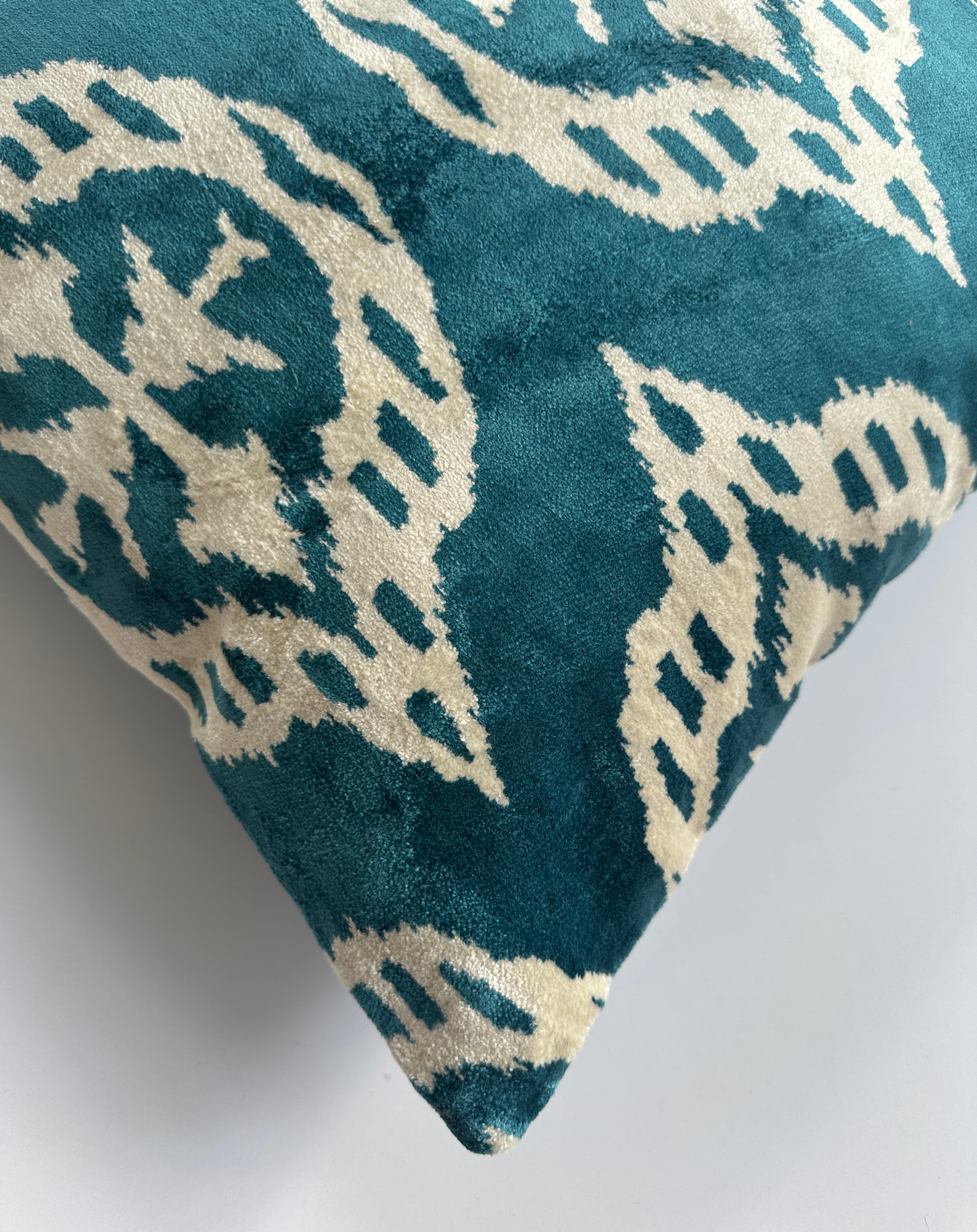 Turquoise Silk Ikat Velvet Cushion Cover 20''x20'' / 50x50 CM