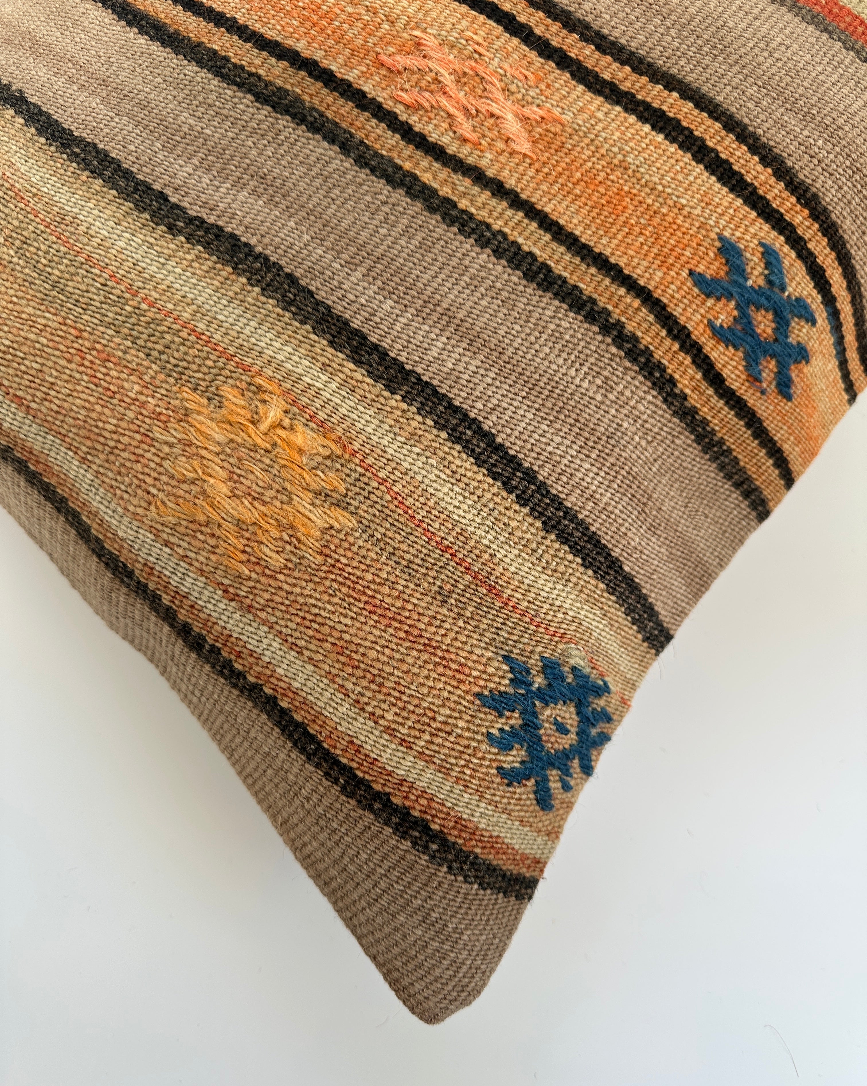 Handmade Tribal Turkish Rug Cushion Cover 16''x16'' / 41x40 CM