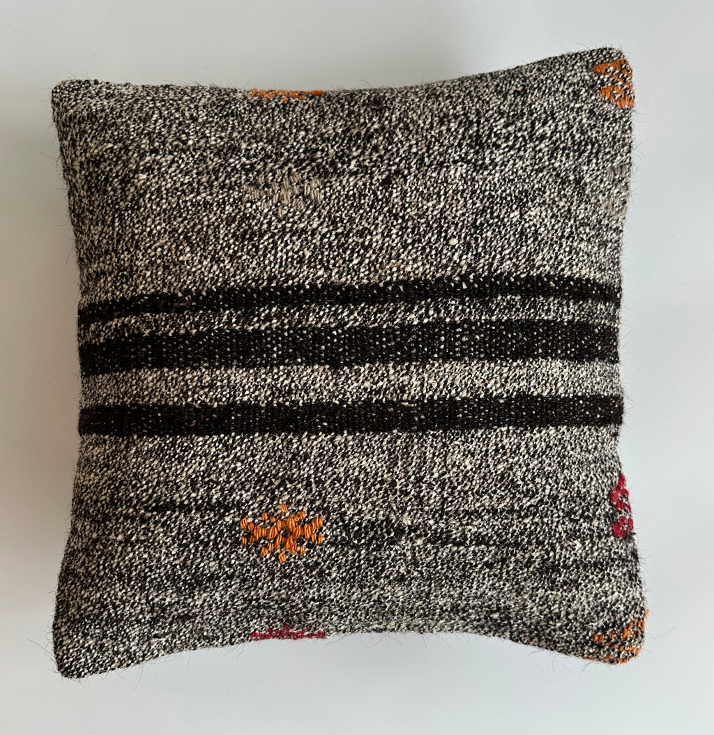 Handmade Cushion Cover Cover 16''x16'' / 40x39 CM