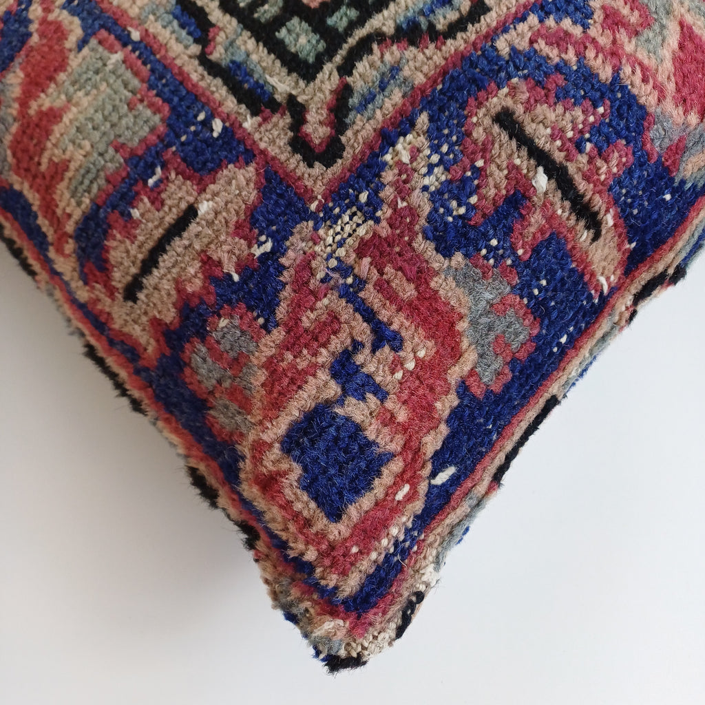 Handmade Carpet Cushion Cover 16''x16'' / 40x40 CM